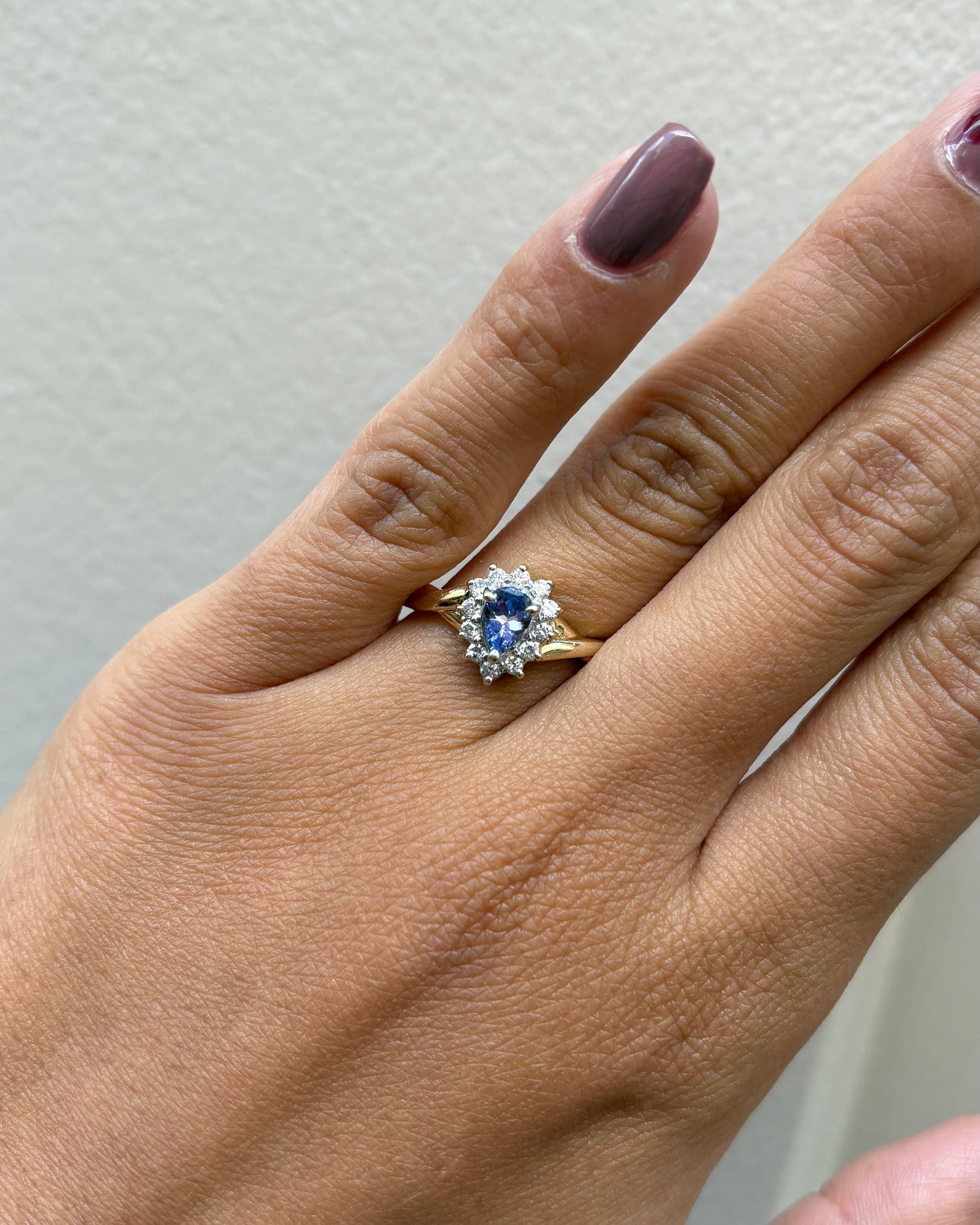 Bague Marguerite Tanzanite Taille Poire & Diamants "Avril"