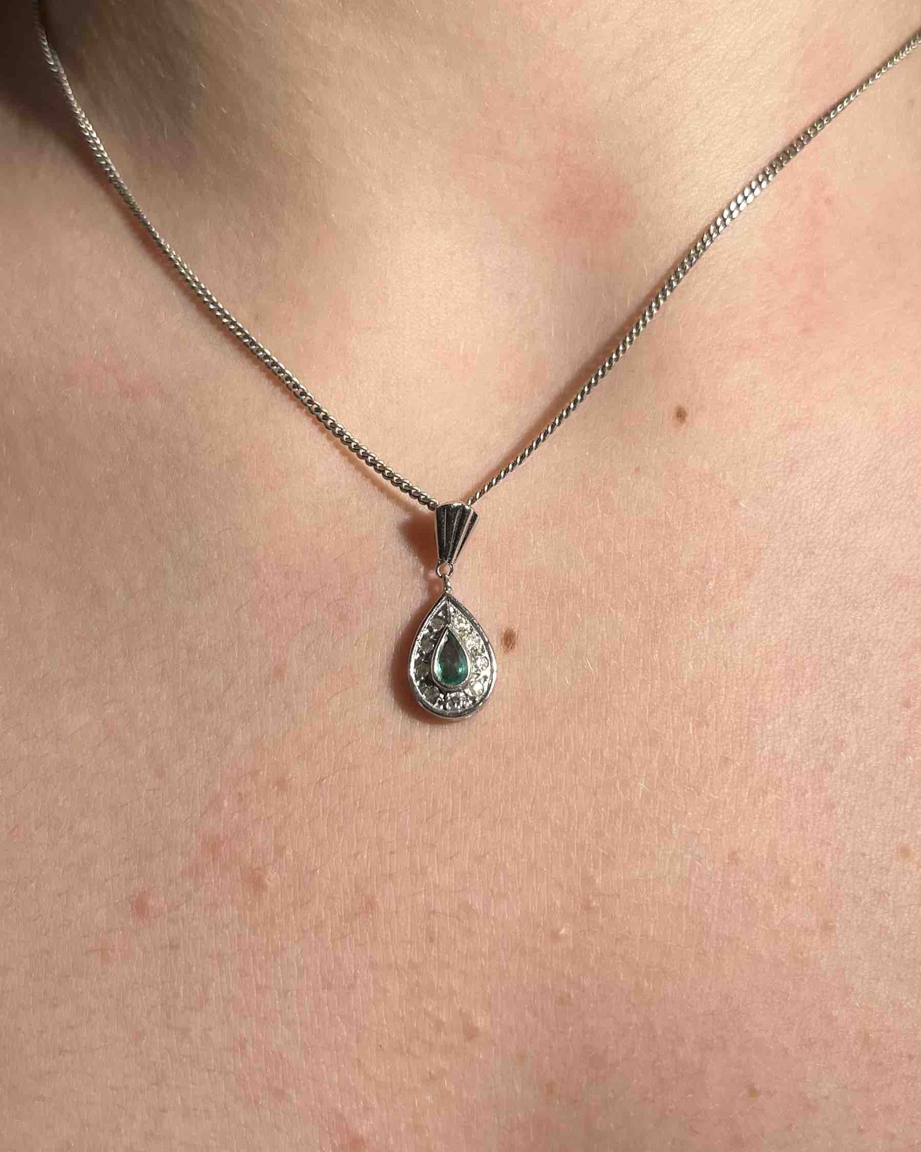 Pendentif Style art déco émeraude & diamants "Jennie"