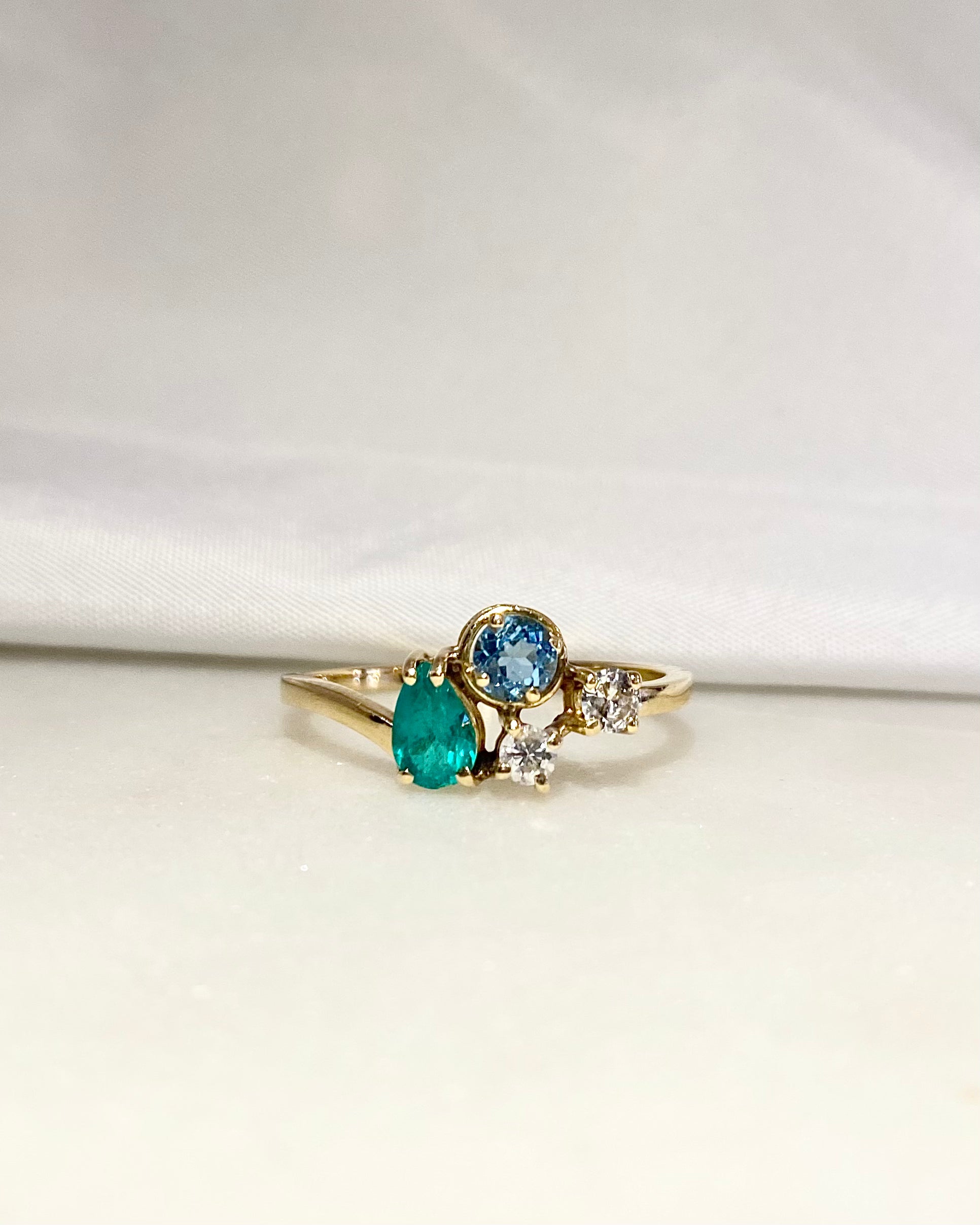 Bague Émeraude,Topaze & Diamants "Constellation"