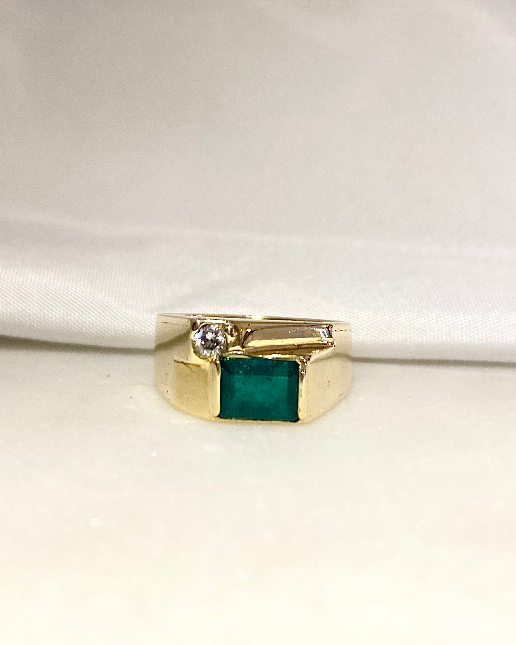 Bague Jonc Émeraude 1.10 carat & Diamant "Andrea"