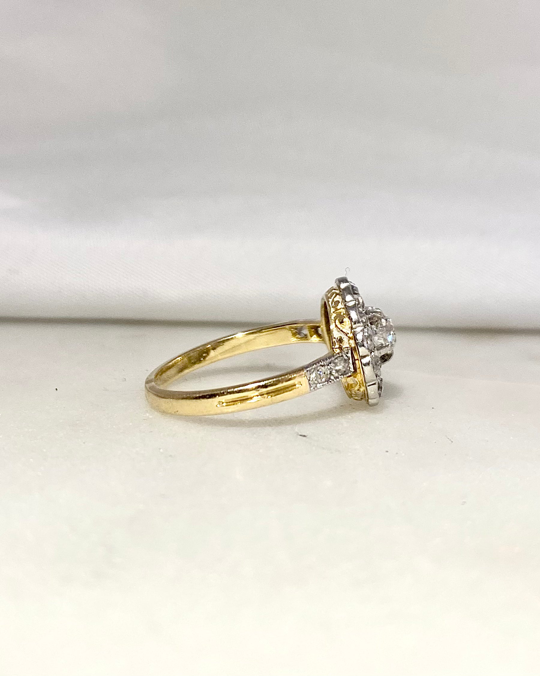 Bague Marguerite Art-deco Diamants "Solene"
