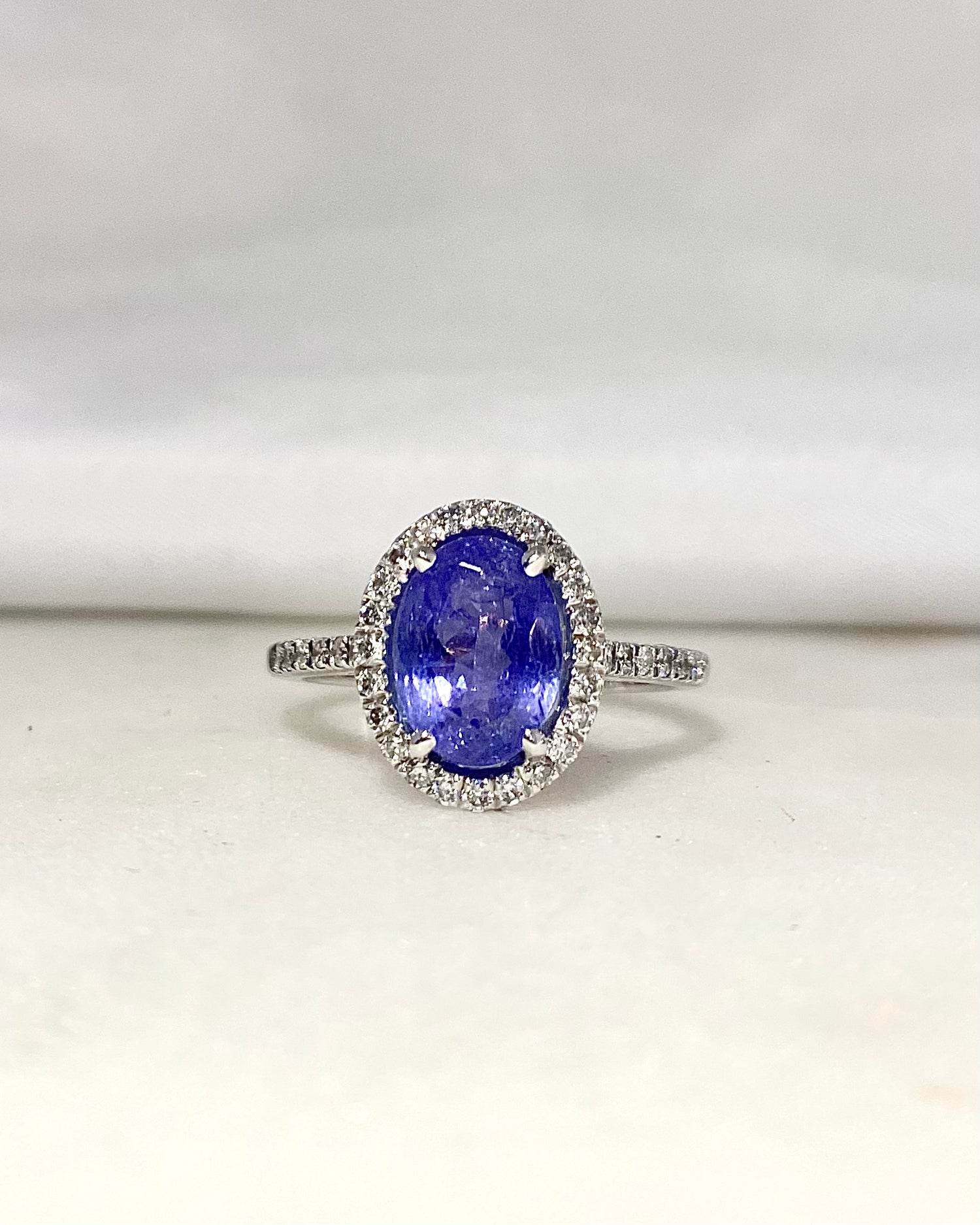 Bague Marguerite Tanzanite 2.60 carats & 36 Diamants "Zaelle"