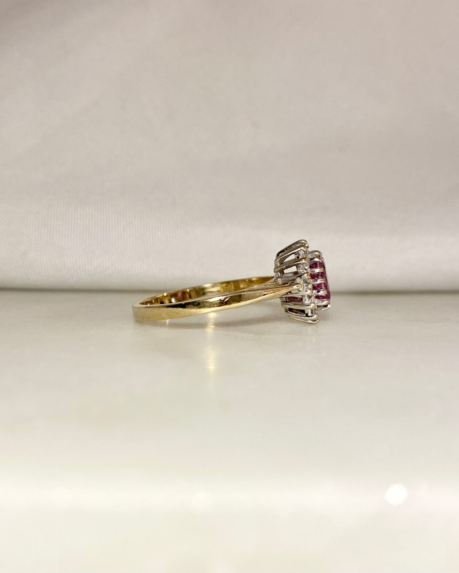 Bague Marguerite Saphir Rose & Diamants "Iona"
