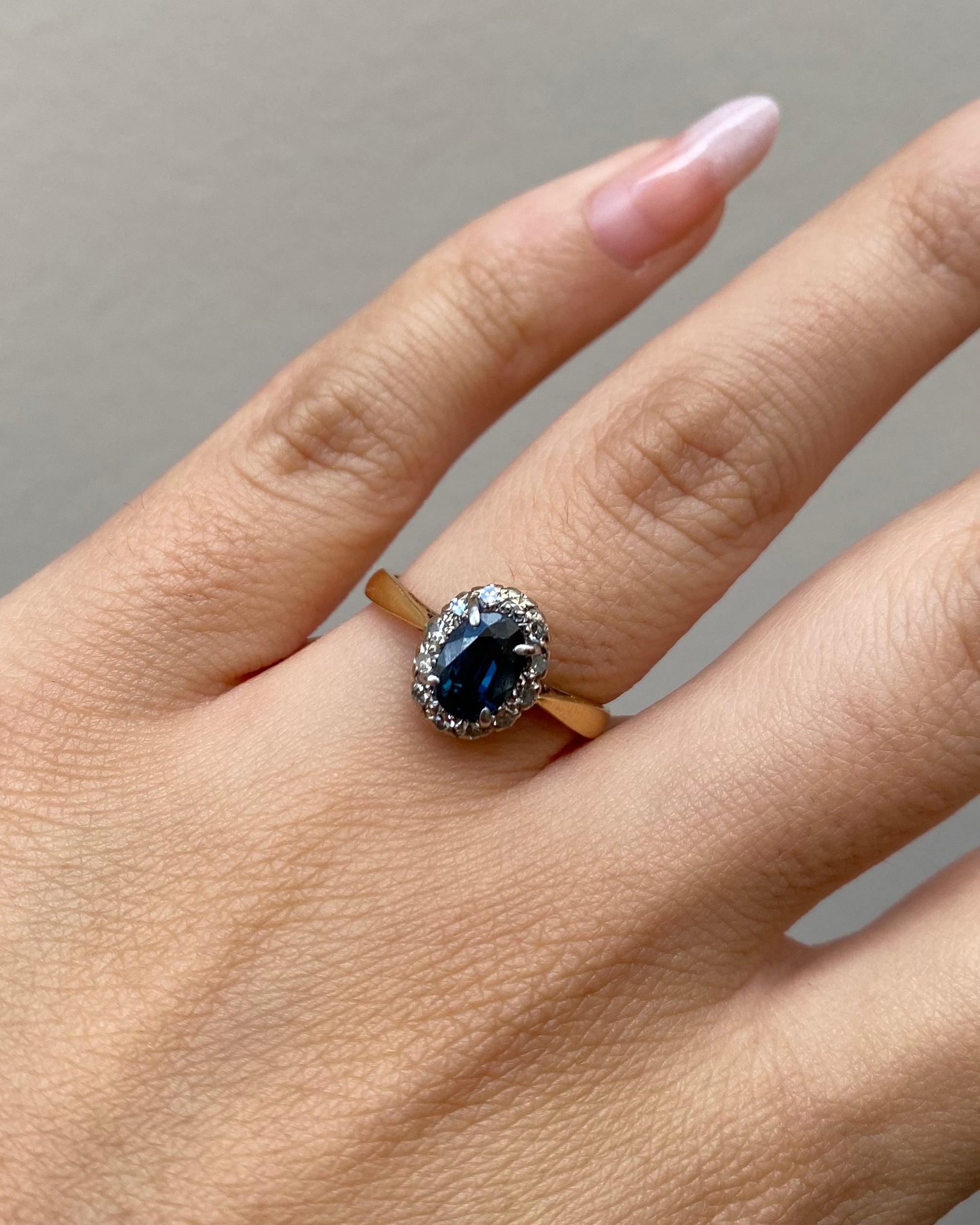 Bague Marguerite Saphir 1.05 carat & Diamants "Clea"