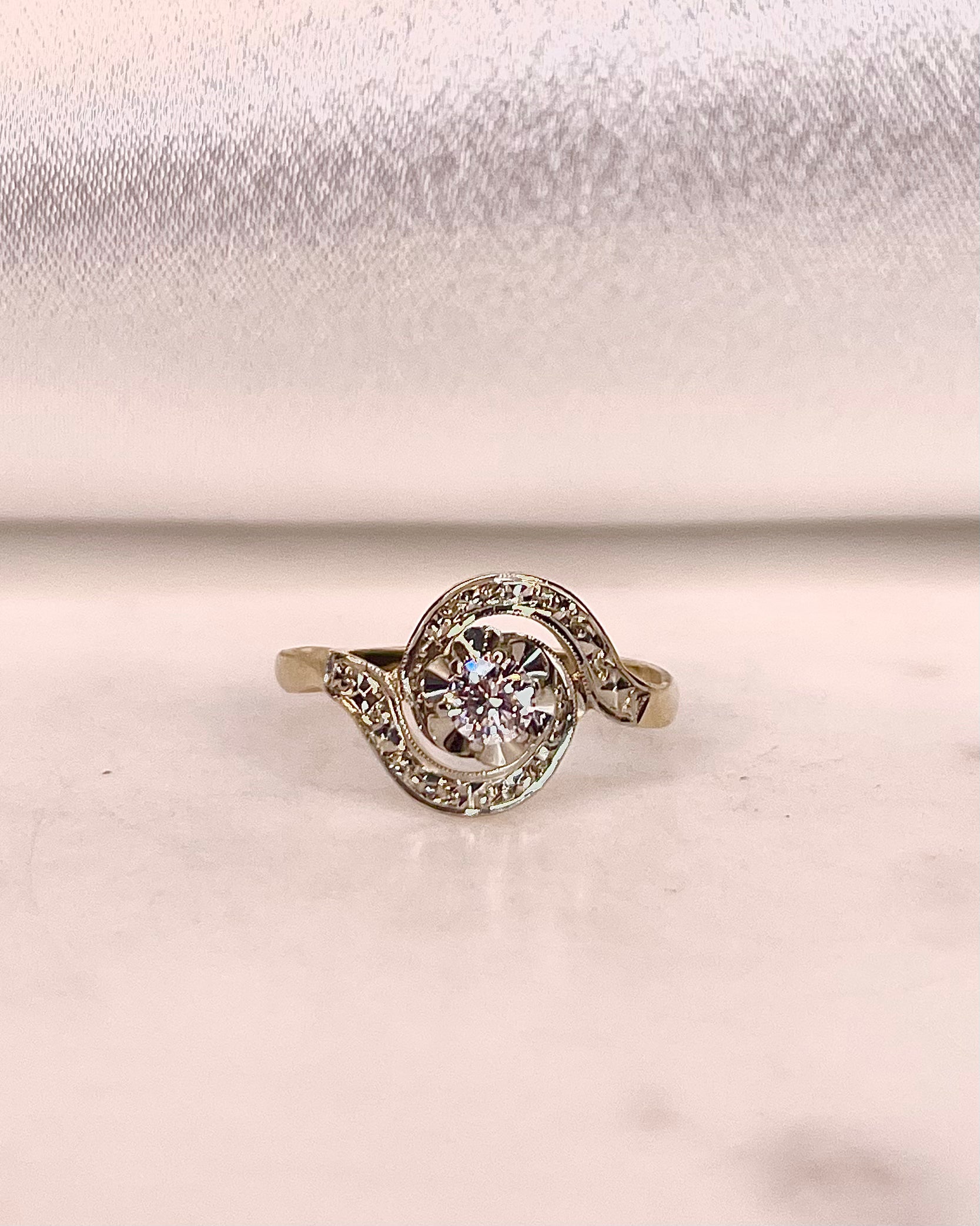 Anillo Tourbillon Diamante "Bellary"