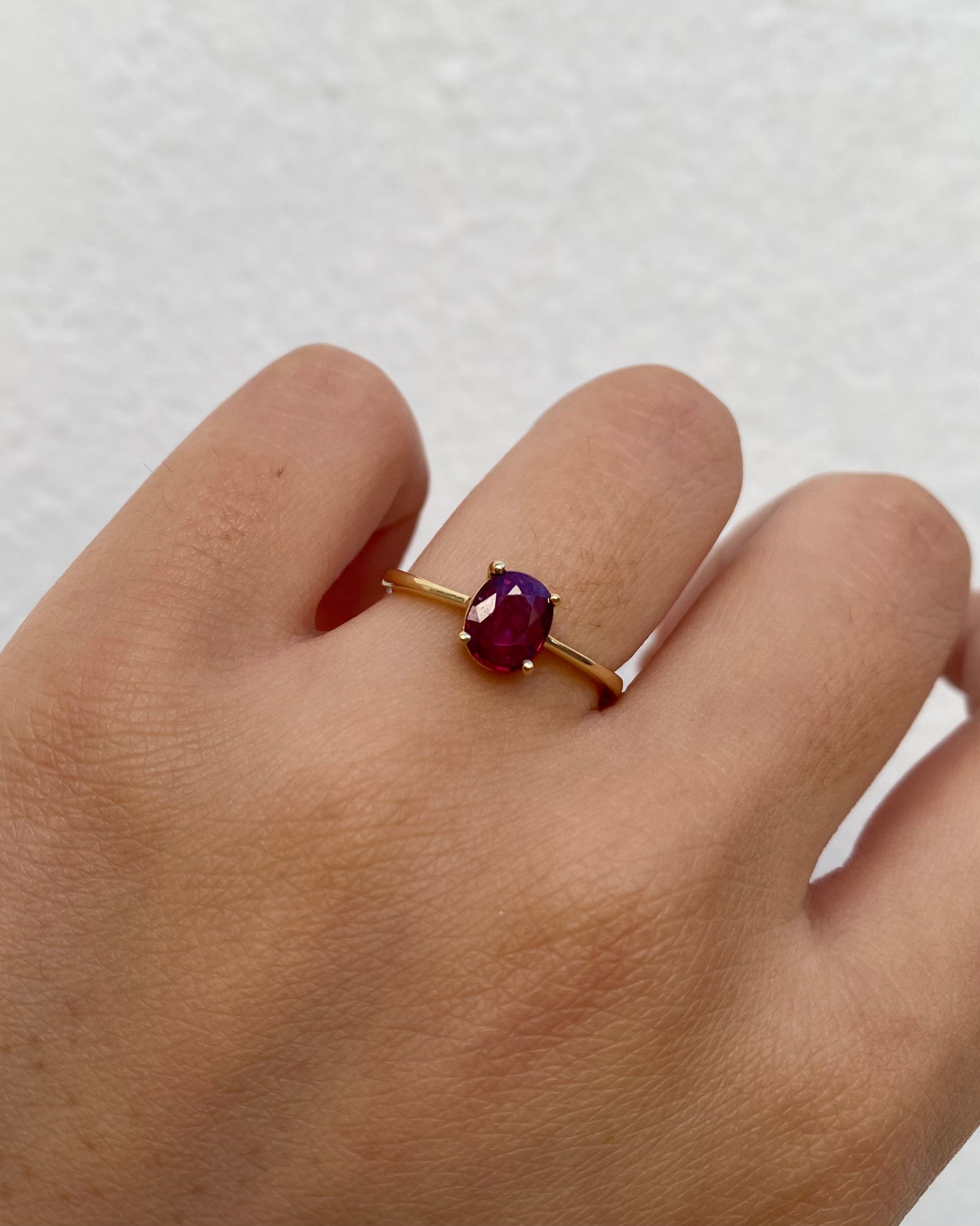 Bague Solitaire Rubis 0.92 carat "Inès"