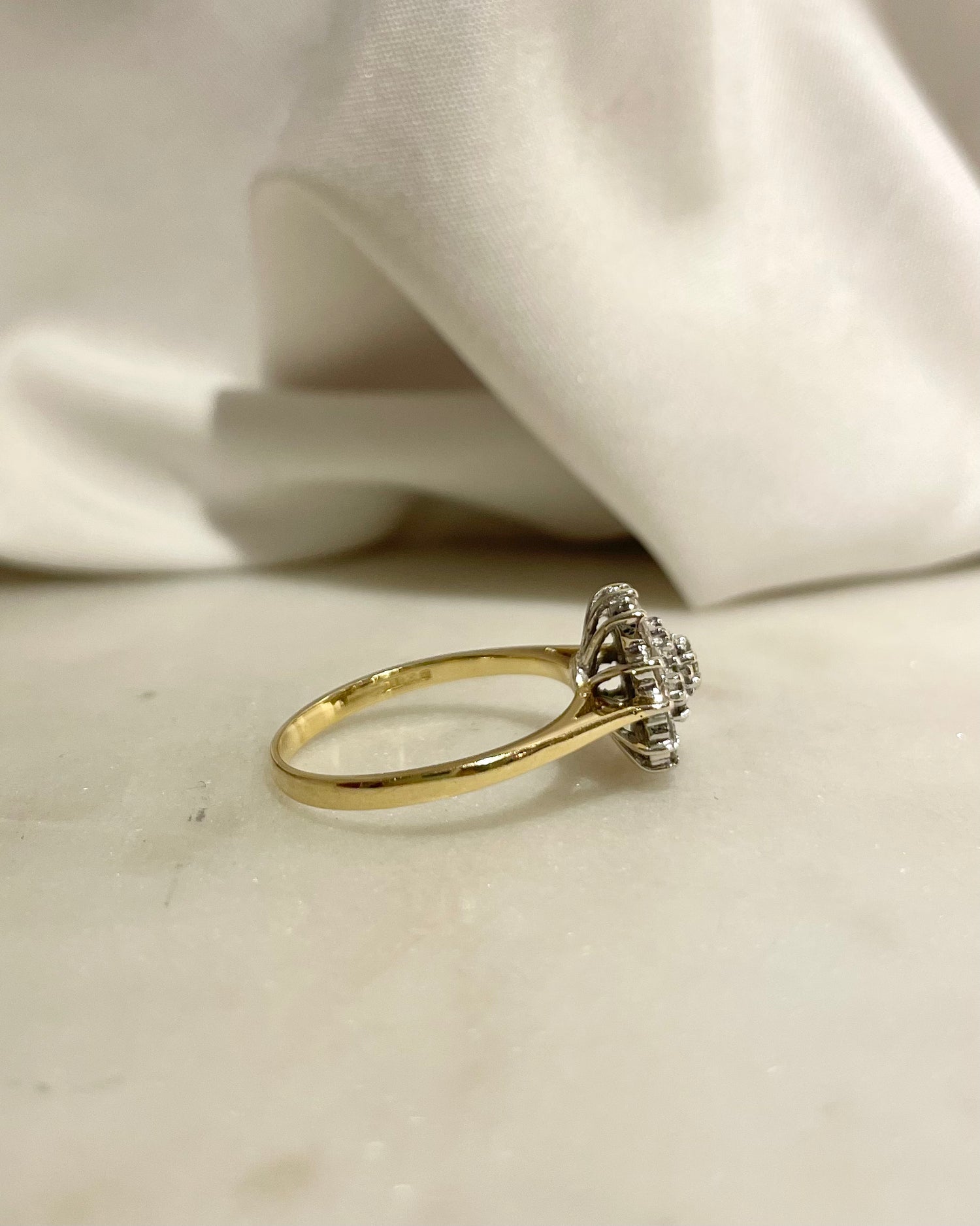 Bague Marguerite Diamants 0.47 carat "Cecilia”
