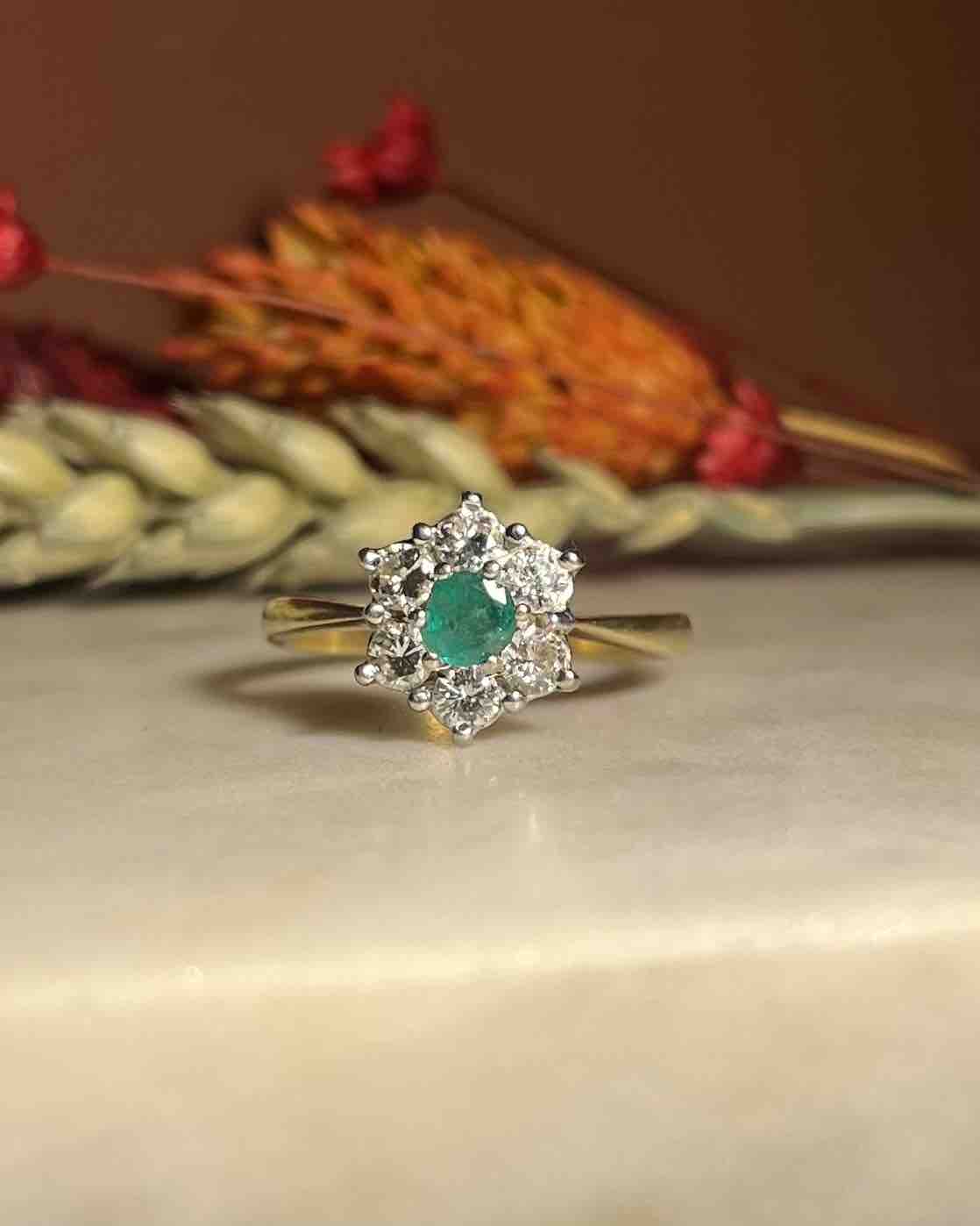 Bague Marguerite émeraude & diamants "Lorianne"