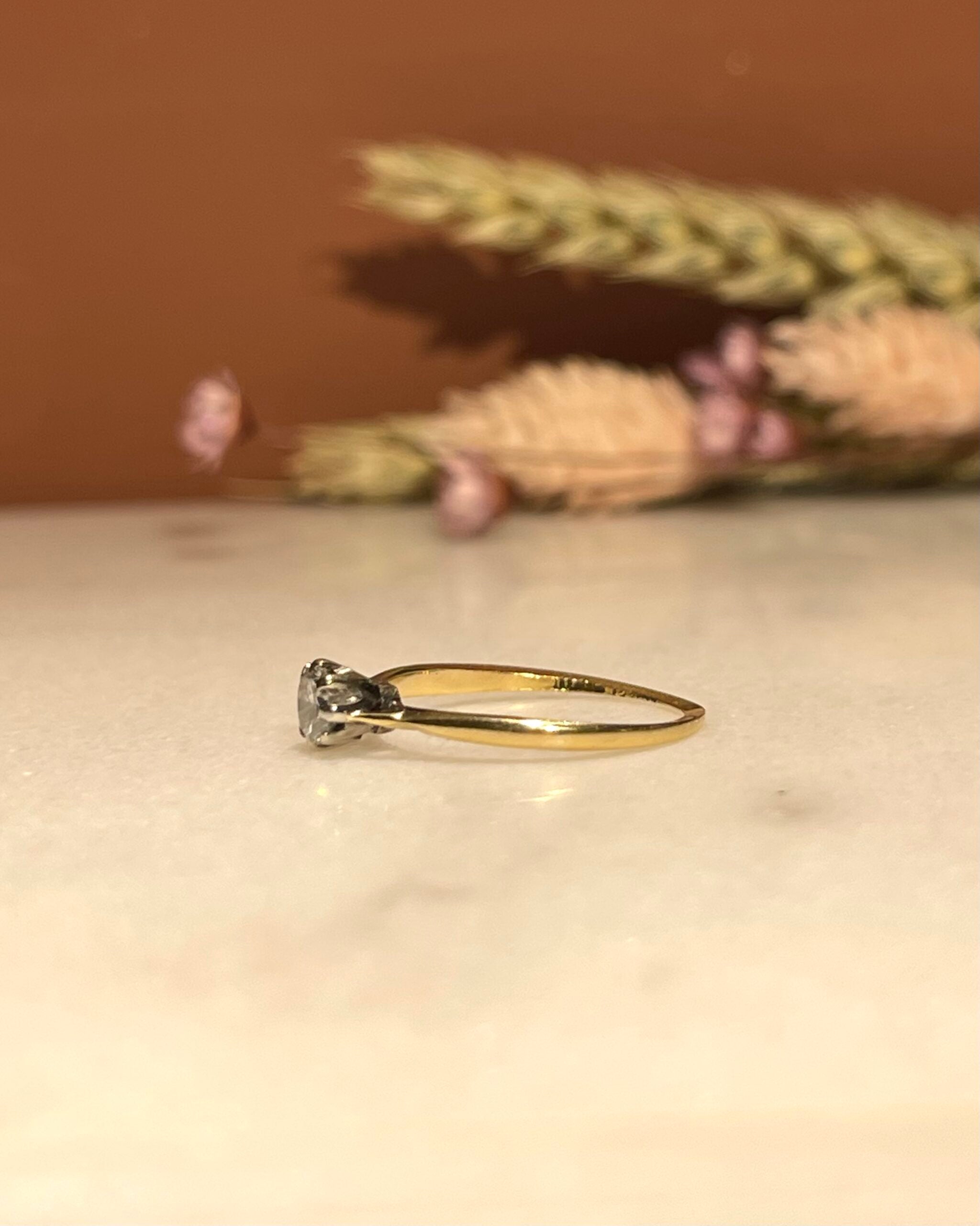 Anillo solitario de diamantes "Kate" de 0,35 quilates
