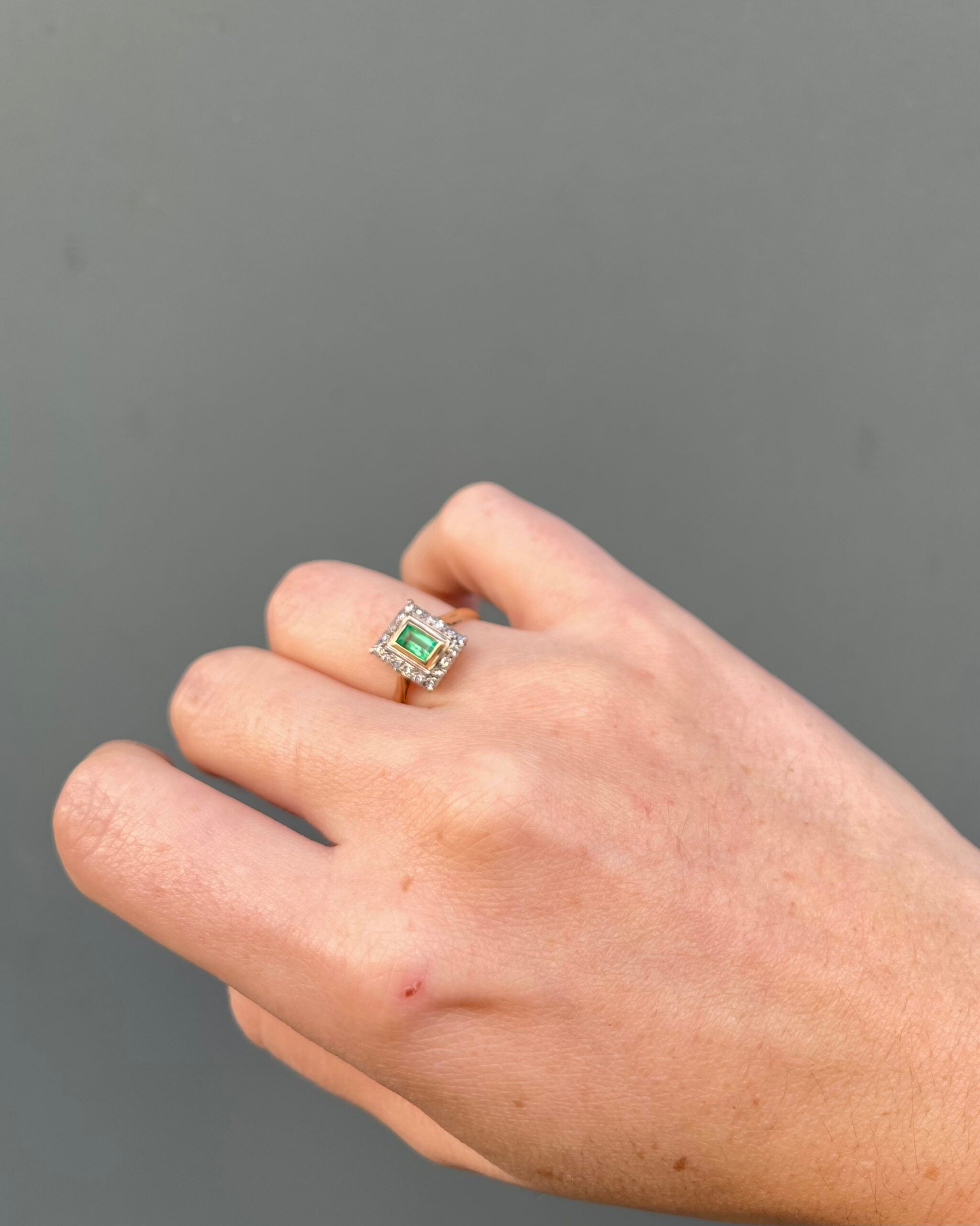 Bague Style Art-Déco émeraude & Diamants "Sirine" - Elliade Paris