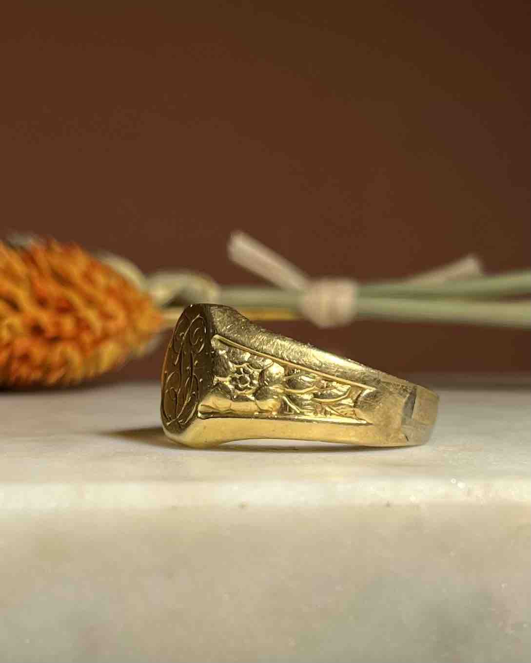 "Andie" signet ring