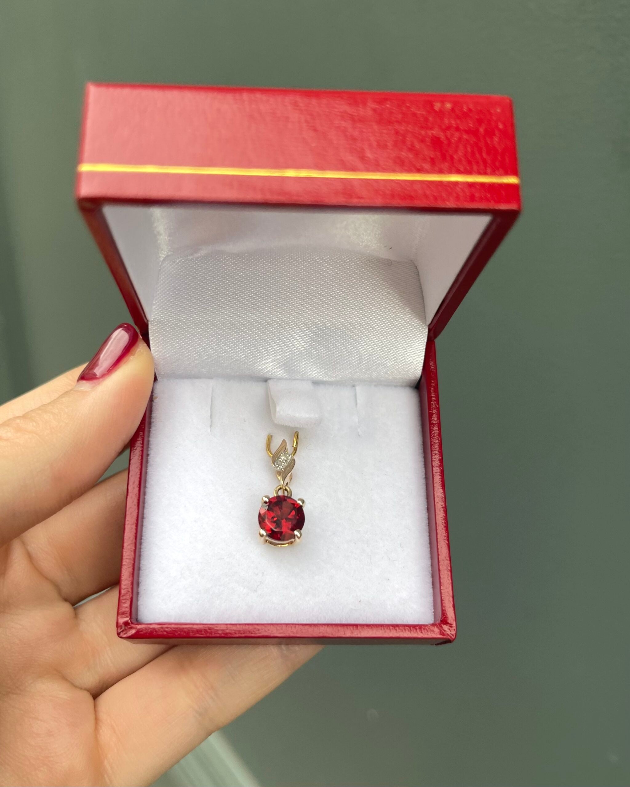 Pendentif Vintage Grenat 1.35 carat "Diane"