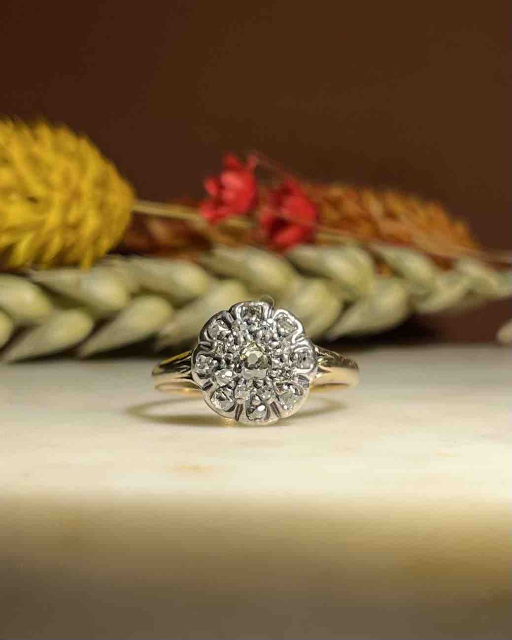 Bague Vintage Marguerite Diamants "Taylor"