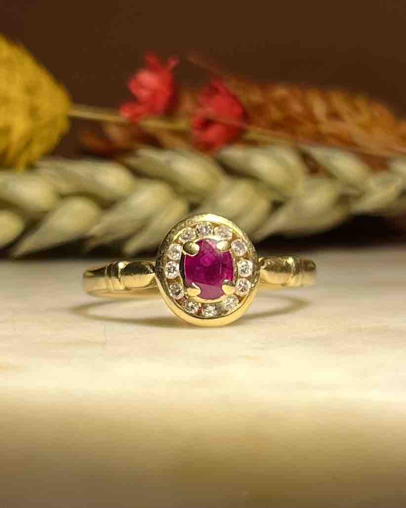 Anillo de rubí y diamantes estilo art déco "Lucy"