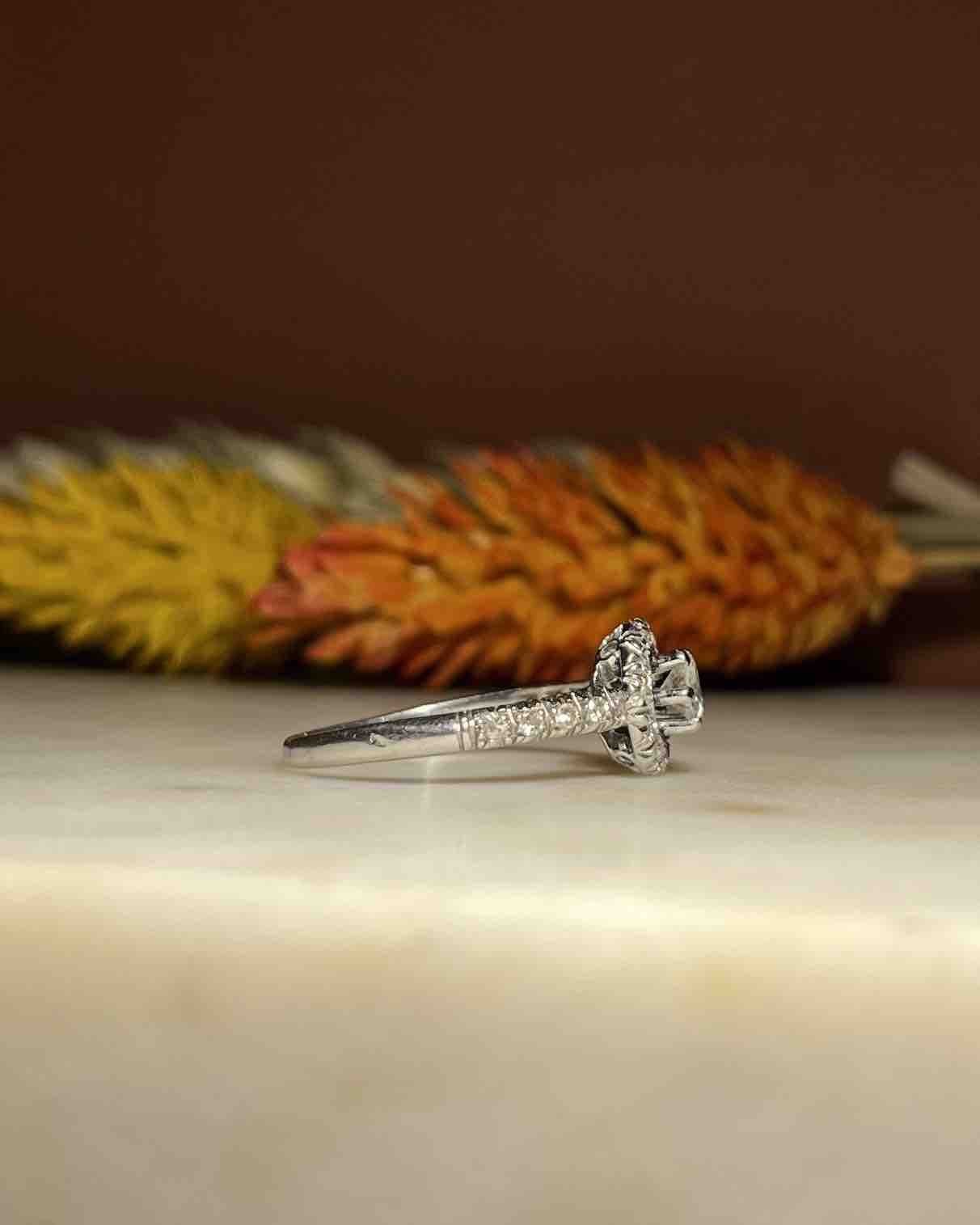 Bague style Art-déco 20 Diamants "Gaelle"
