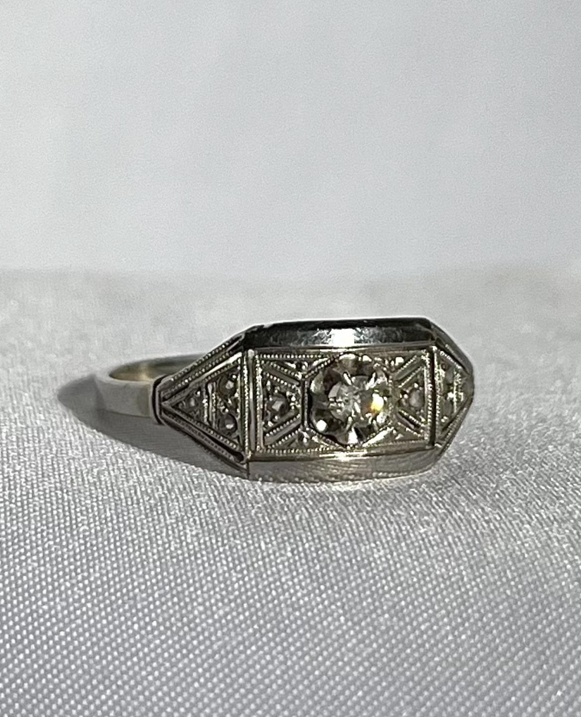 Anillo de diamantes Art Déco "Lamia"