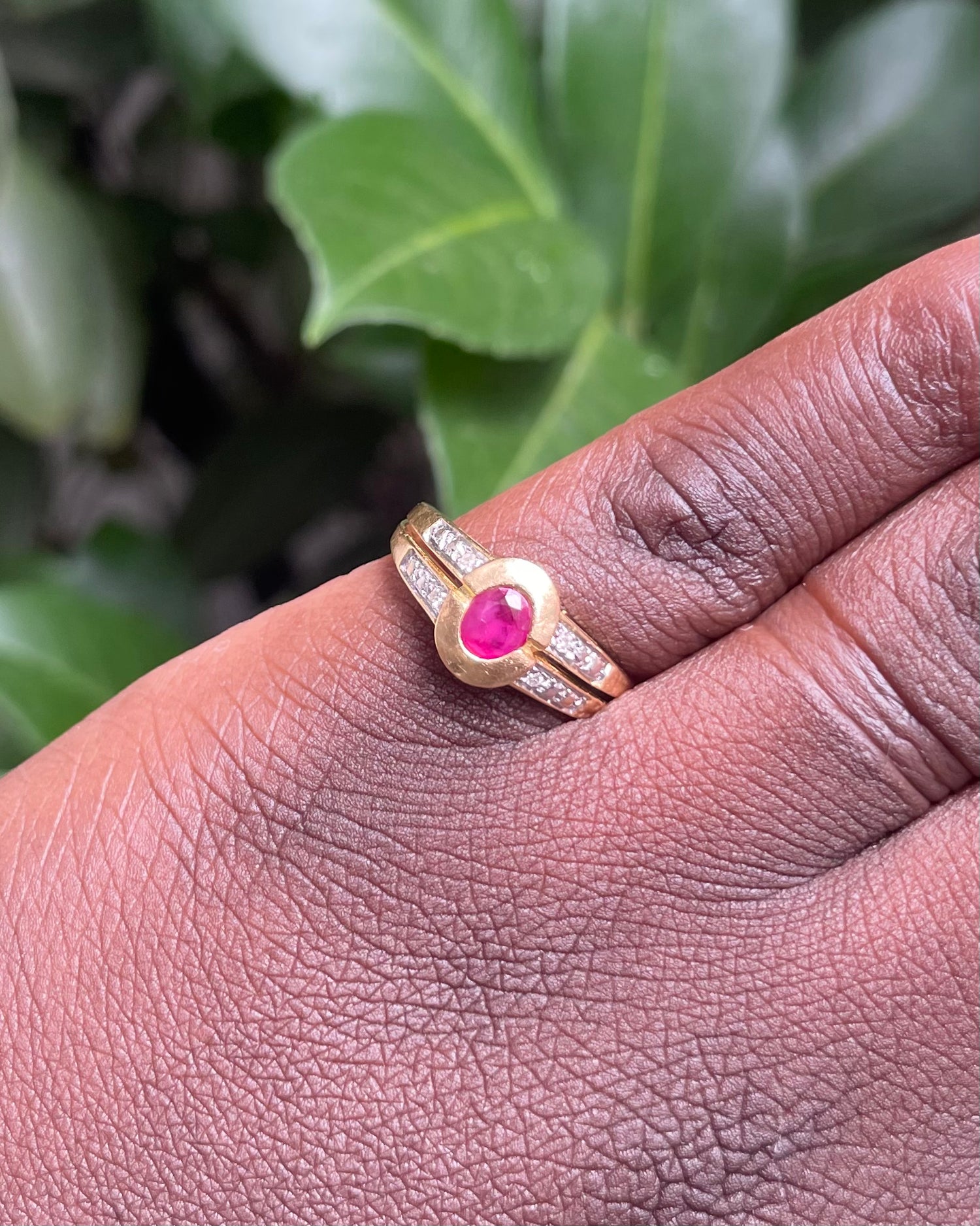 Bague Jonc Rubis 0.38 carat & Diamants “Ysalis”