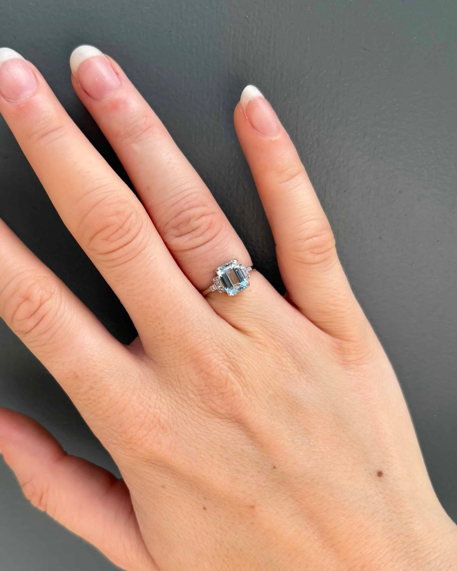 Bague Trilogie Style Art-déco Aigue-marine 1.60 Carat & Diamants "Audile" - Elliade Paris