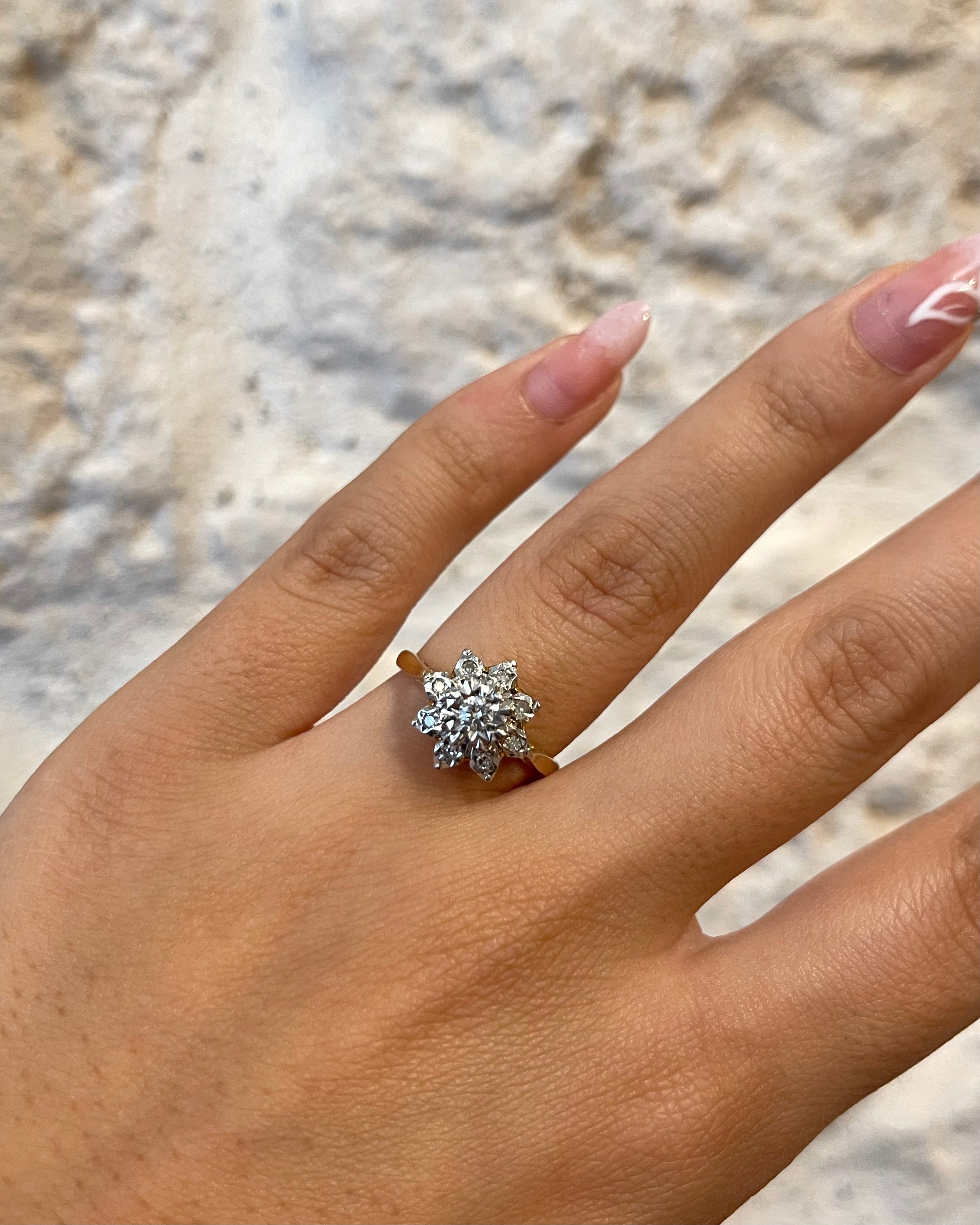 Bague Marguerite Diamants "Noha"