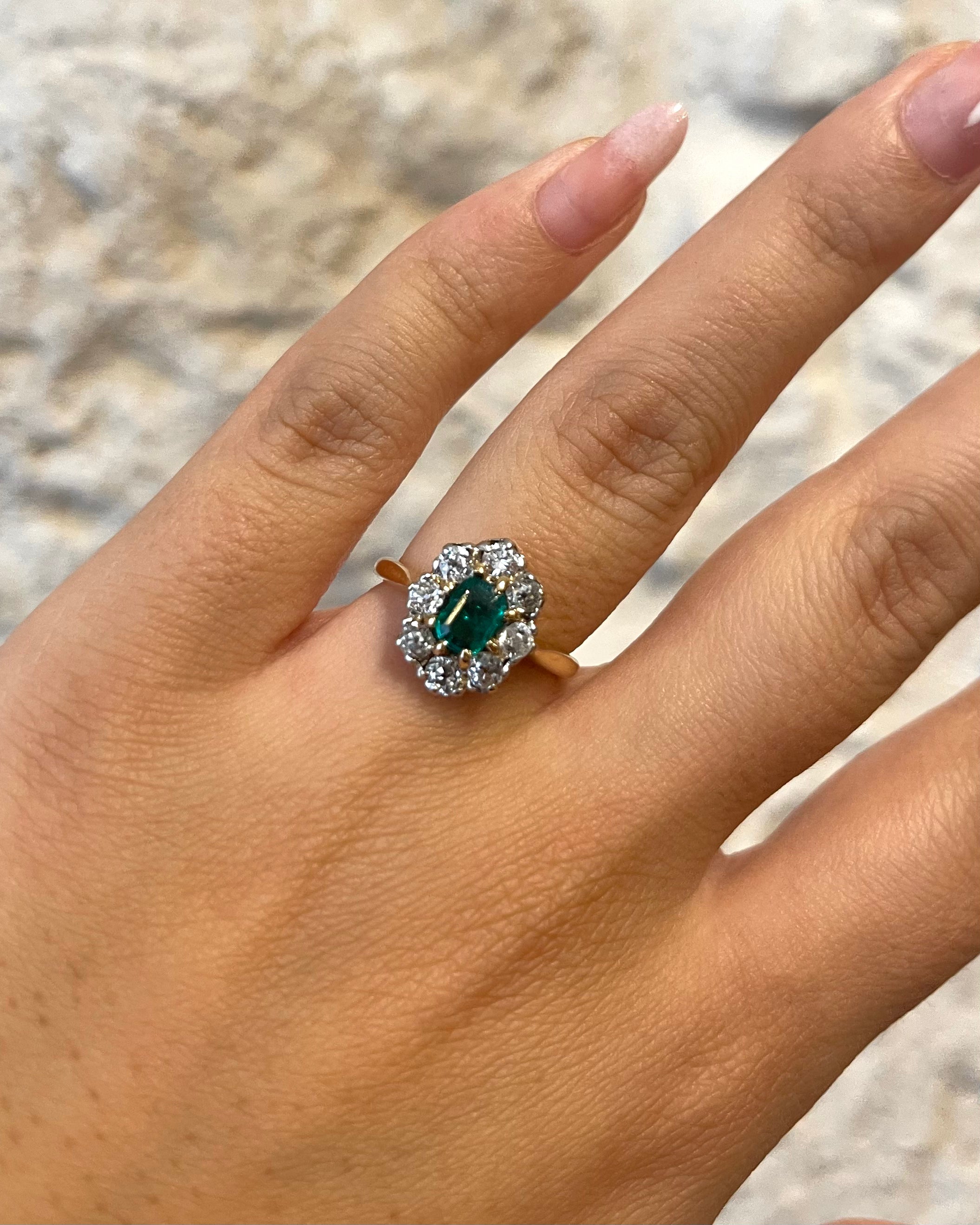 Bague Marguerite Émeraude & Diamants "Roxanne"