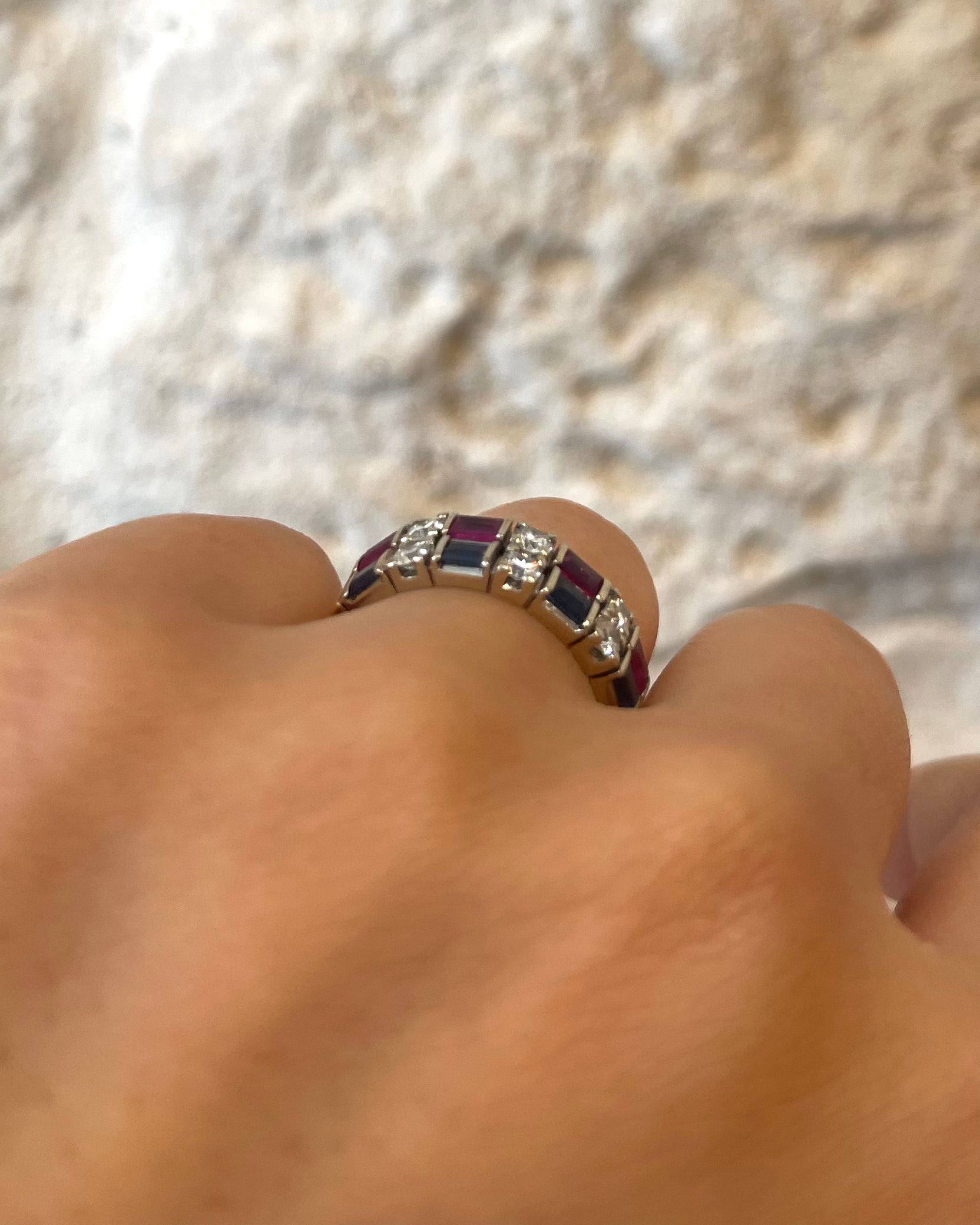 Bague Demi-Alliance Rubis, Saphirs, & Diamants "Valeria"