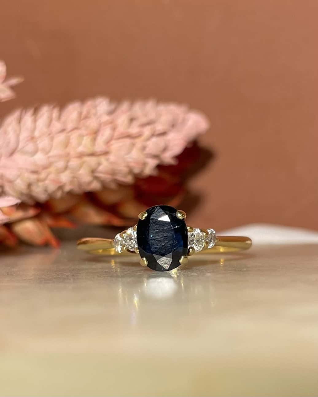 "Mariane" 1.05 carat Sapphire & 4 Diamond Trilogy Ring