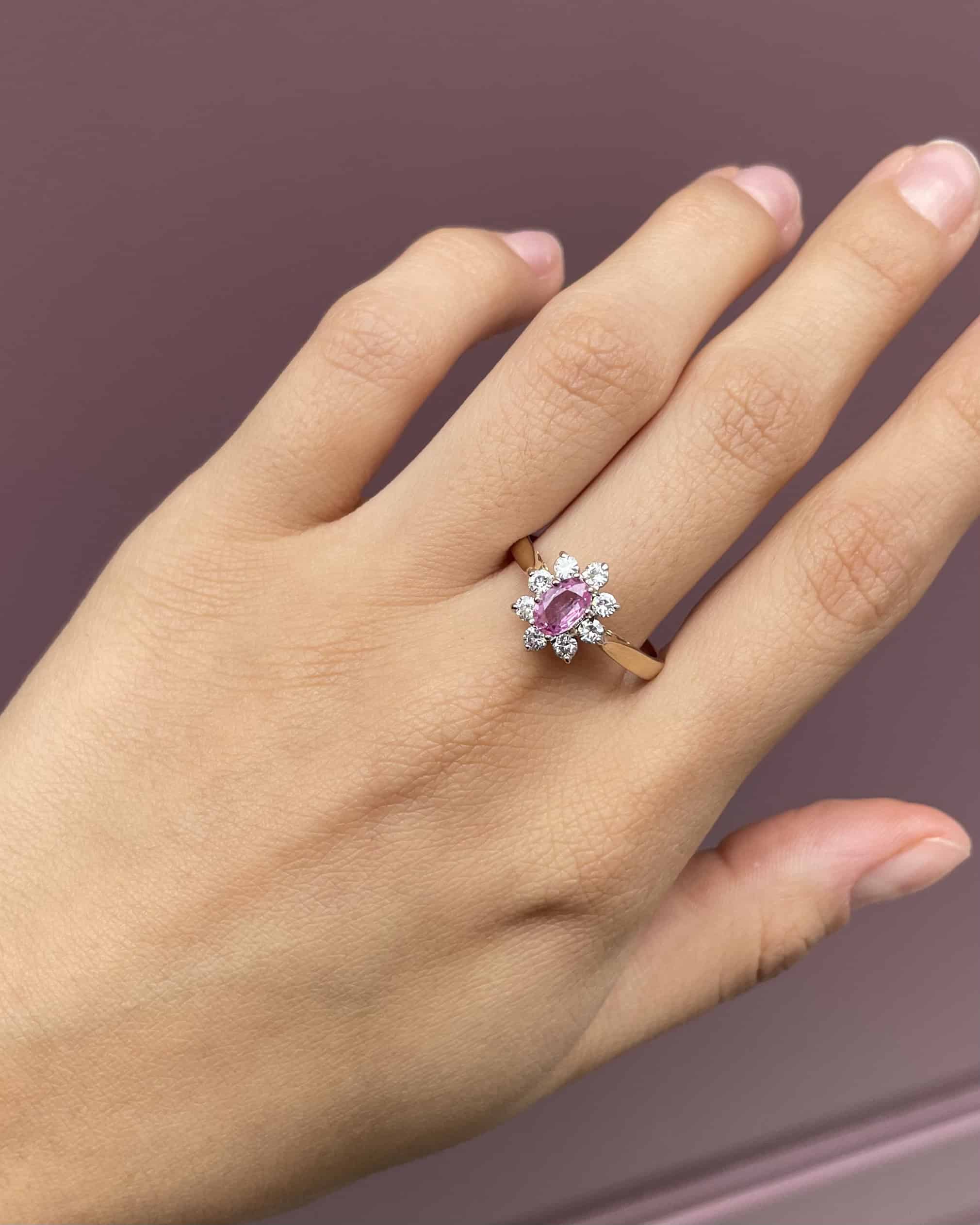 Bague Marguerite Saphir rose 0.70 carat & Diamants "Marjorie"