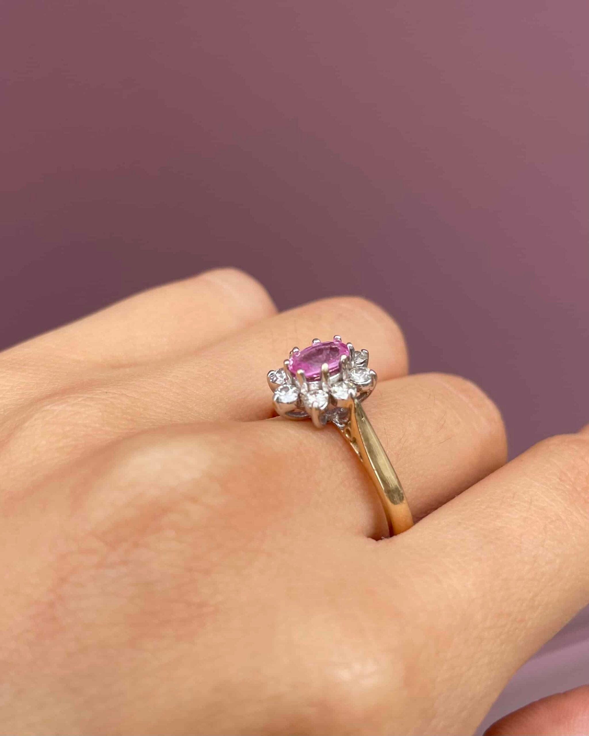 Bague Marguerite Saphir rose 0.70 carat & Diamants "Marjorie" - Elliade Paris