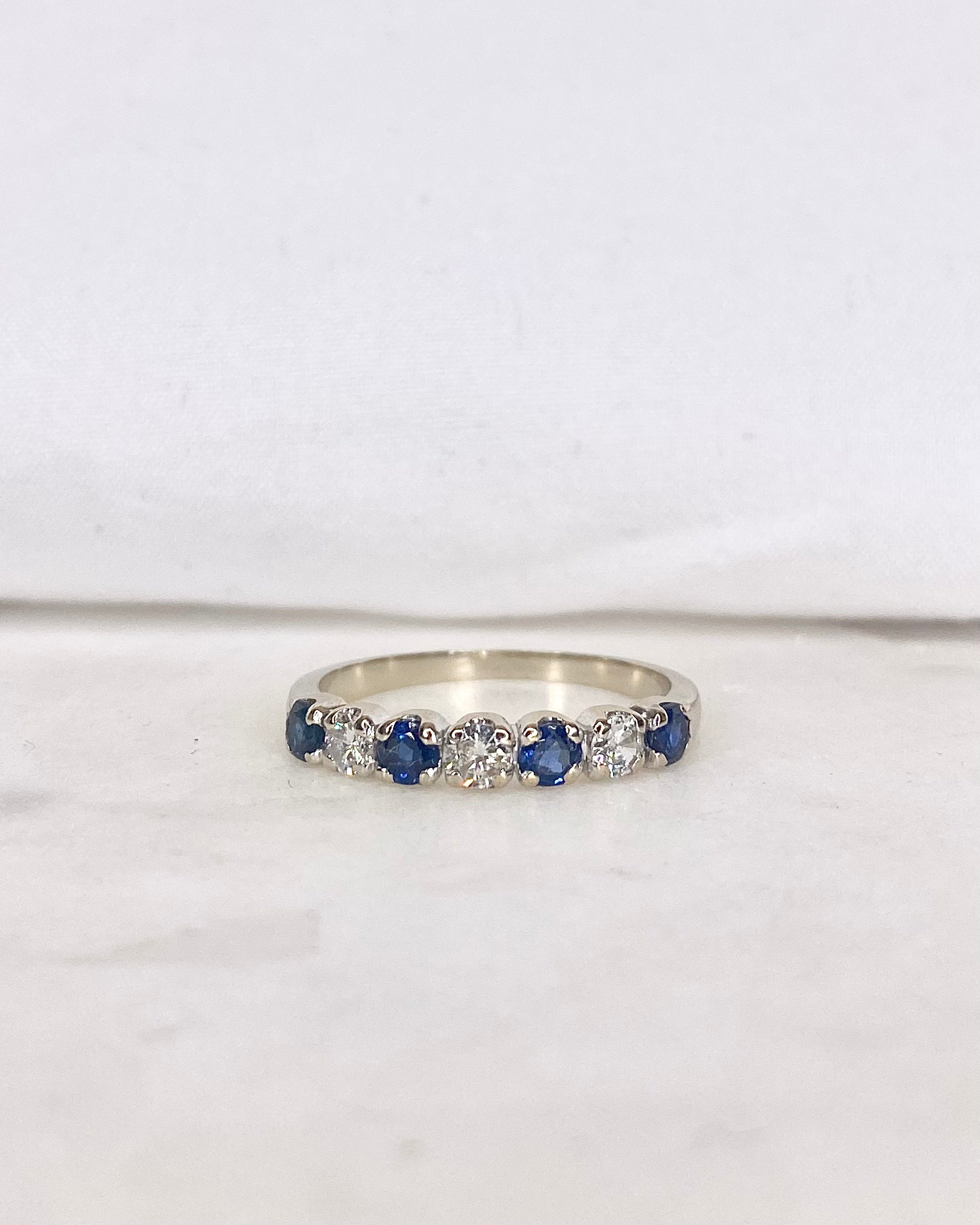 Bague Demi-Alliance Saphirs & Diamants "Olina"
