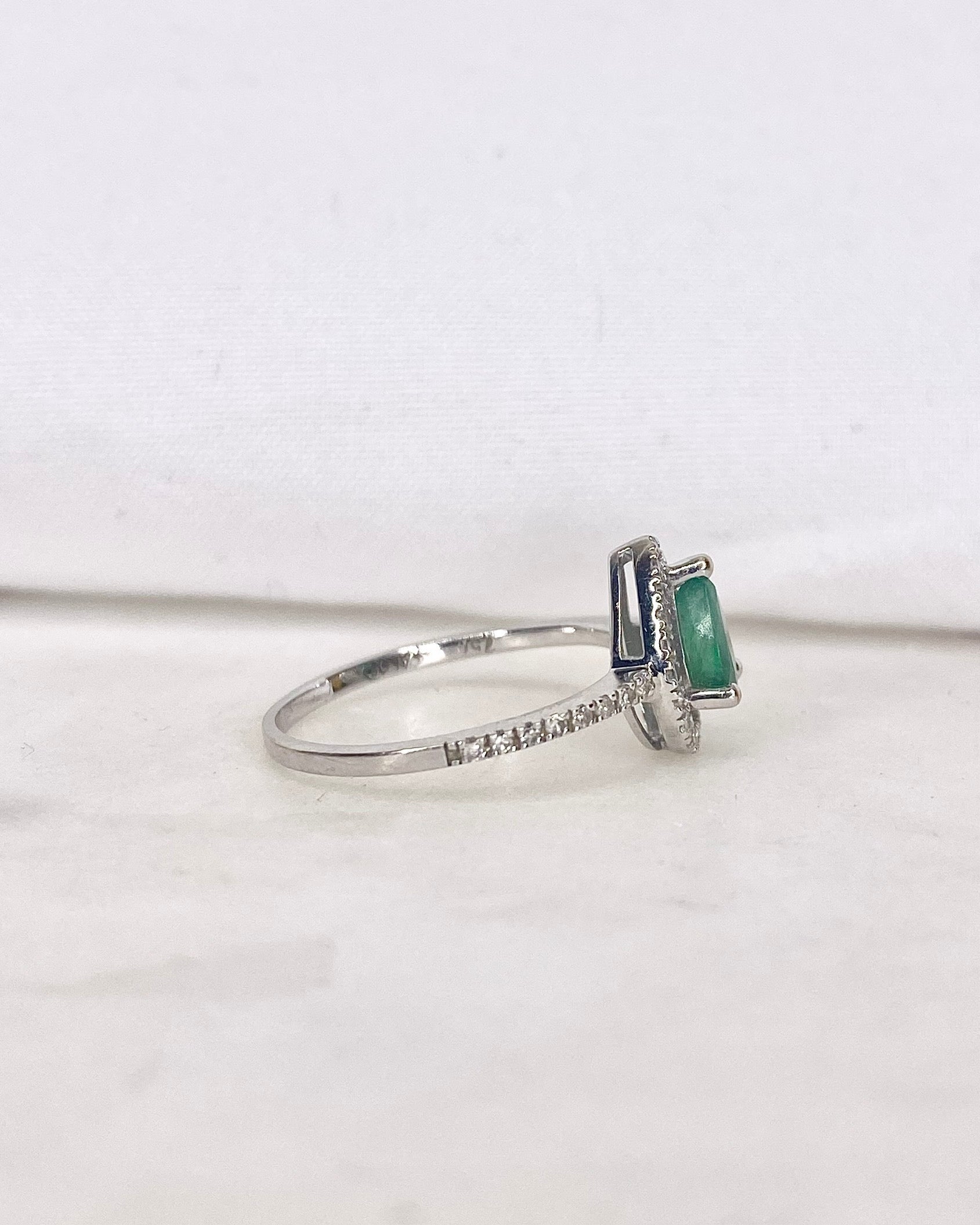 Bague Marguerite Émeraude Poire & Diamants "Milena"