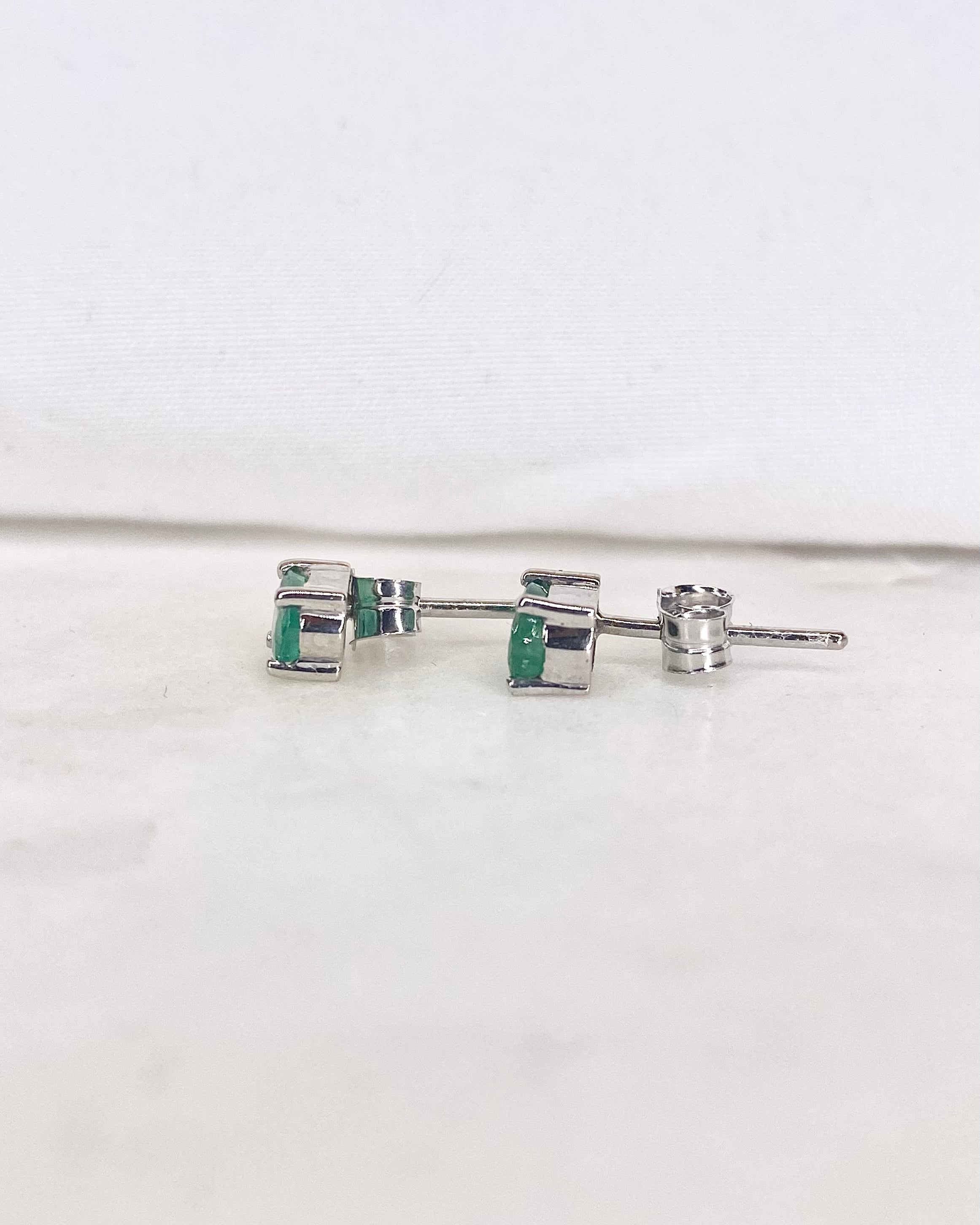 Puces Émeraudes 1 carat "Melanie"
