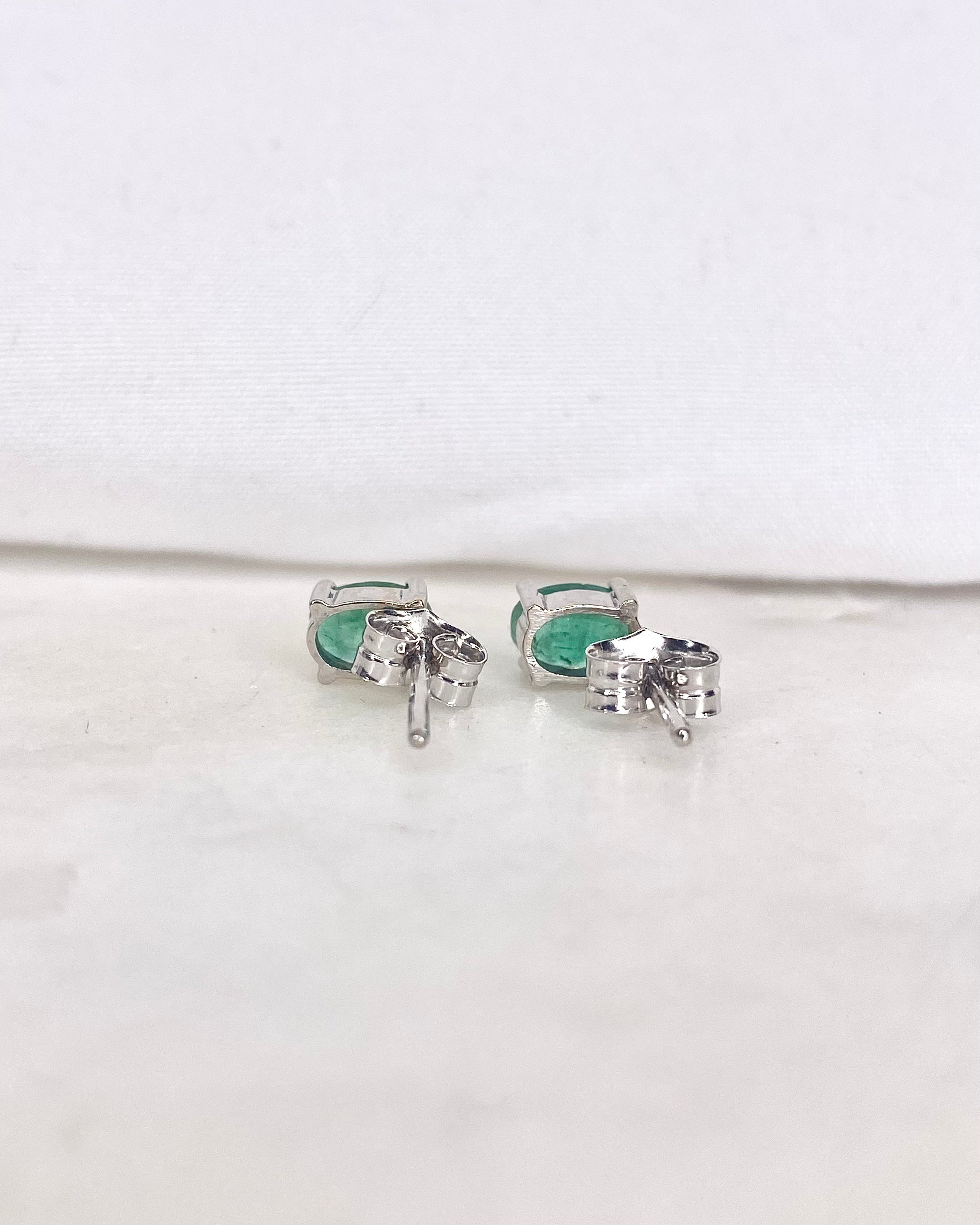 Puces Émeraudes 1 carat "Melanie"