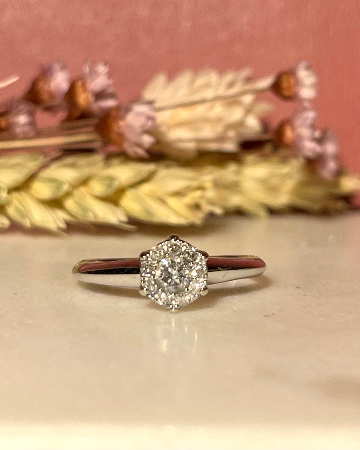 "Zoé" 0.24 carat Diamond Daisy Ring