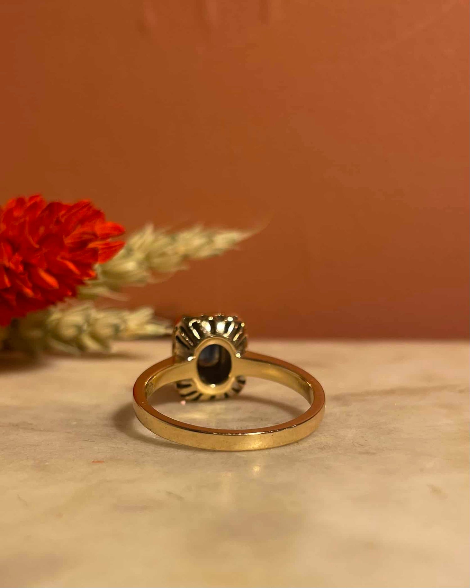 Anillo de zafiro y diamantes estilo art déco "Maébry"