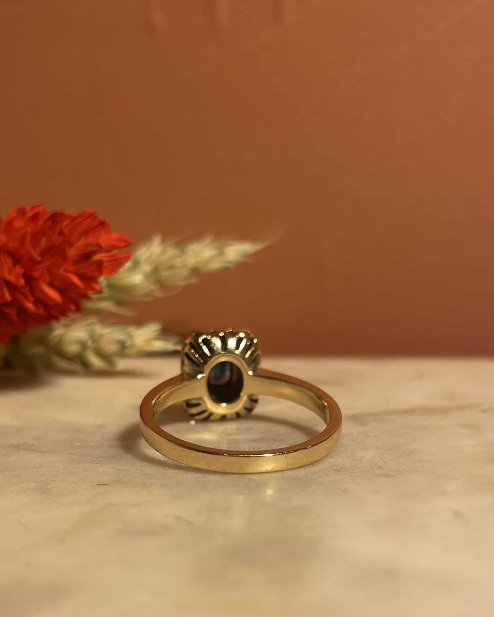 Bague Style Art-Déco Saphir et Diamants "Maébry"