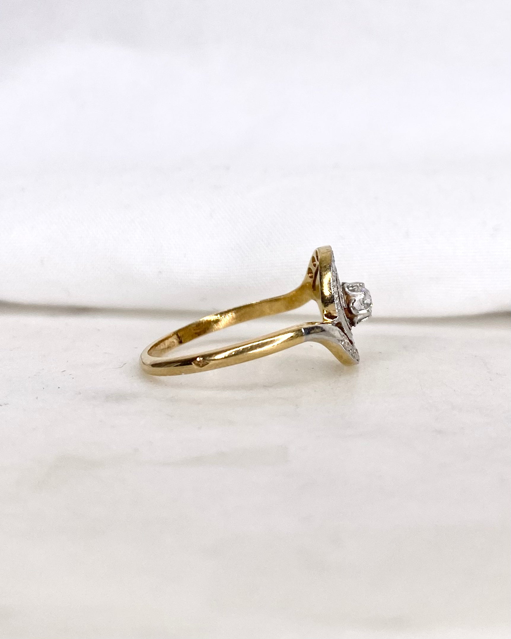 Bague Tourbillon Art-déco Diamants "Clémence"