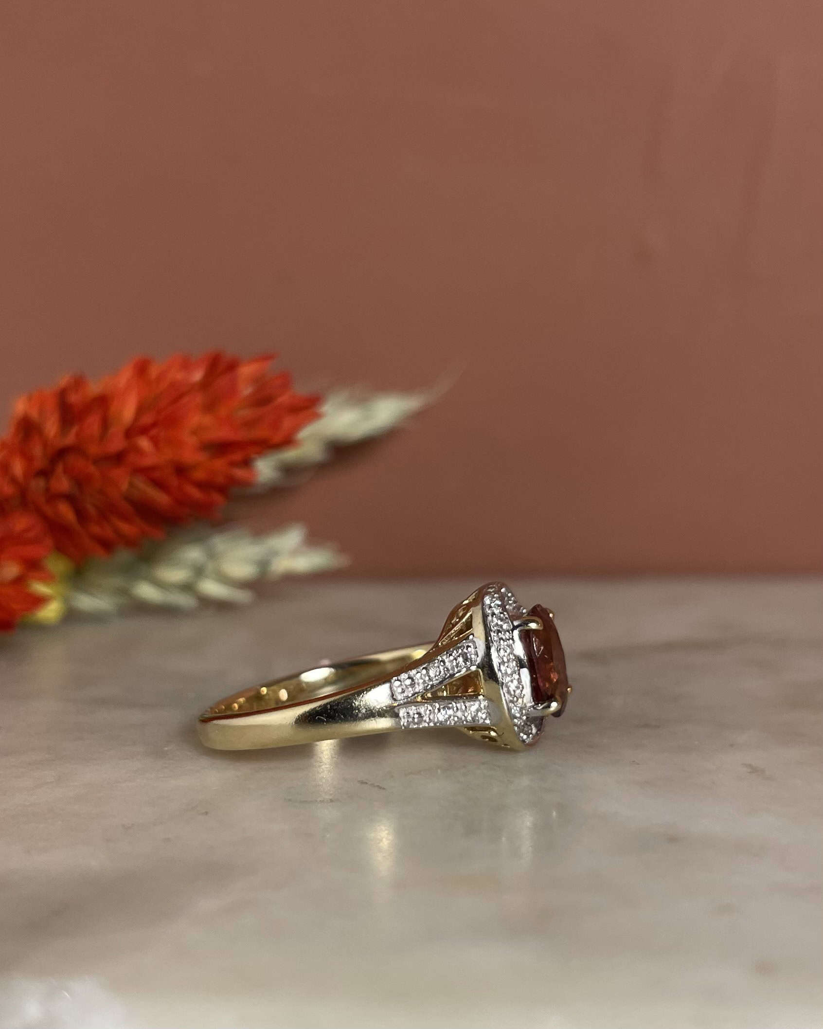 Bague Vintage Tourmaline Rose 1.35 carat & 22 Diamants "Orya"