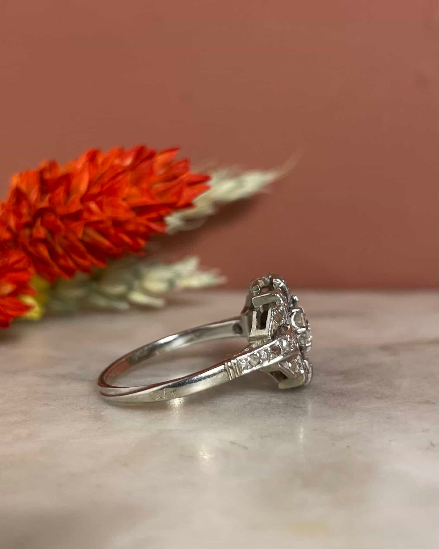 Bague Vintage Art-Déco Diamants "Yahari"