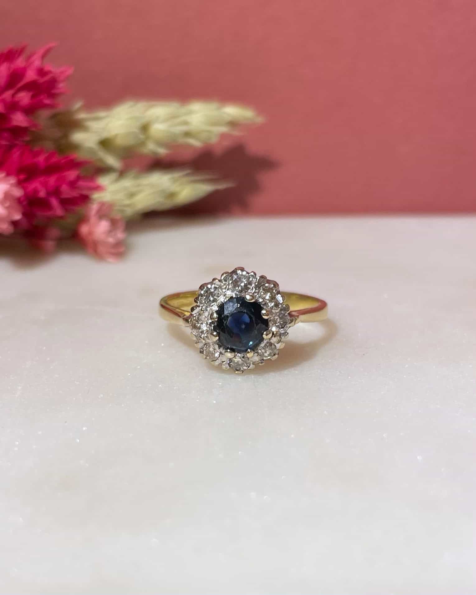 Anillo Margarita con Zafiros y Diamantes "Maguelonne"