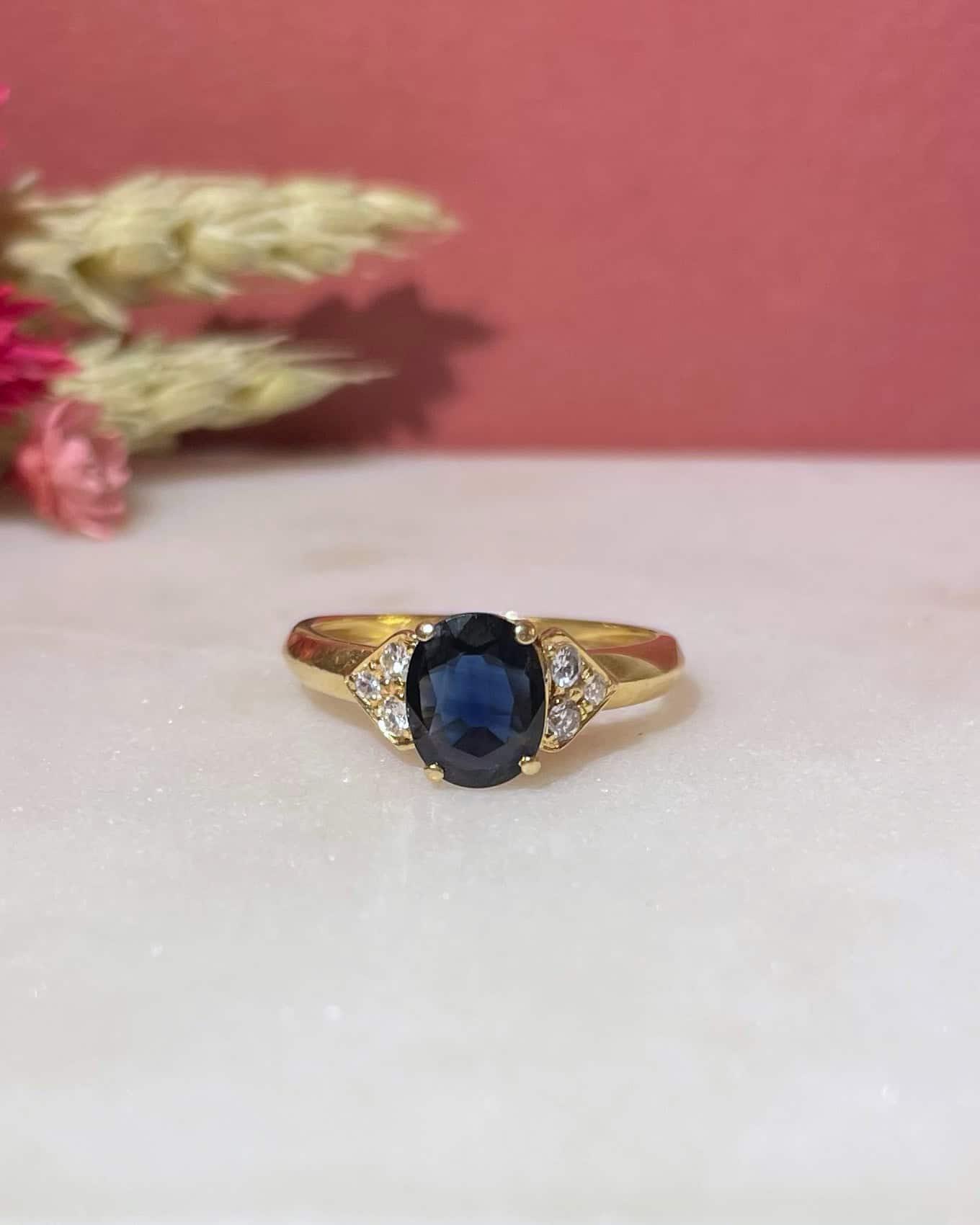 Bague Trilogie Saphir 1.30 carat & Diamants "Tayla" - Elliade Paris