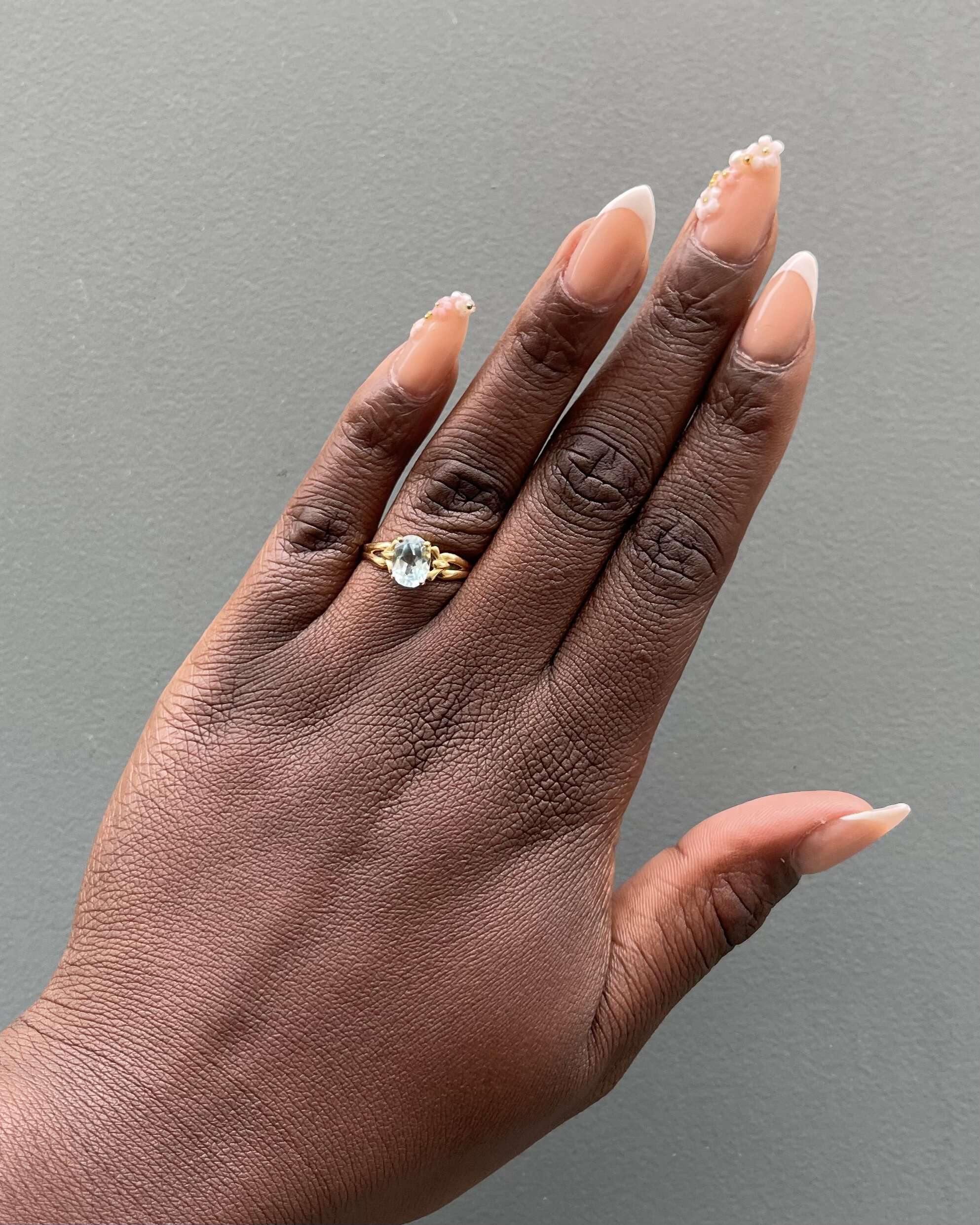 Anillo solitario de topacio "Romy" de 1,40 quilates