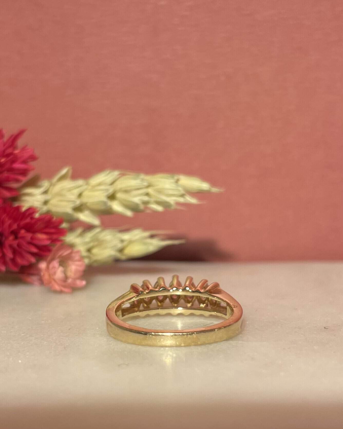 Anillo de río de 7 diamantes "Ranya"