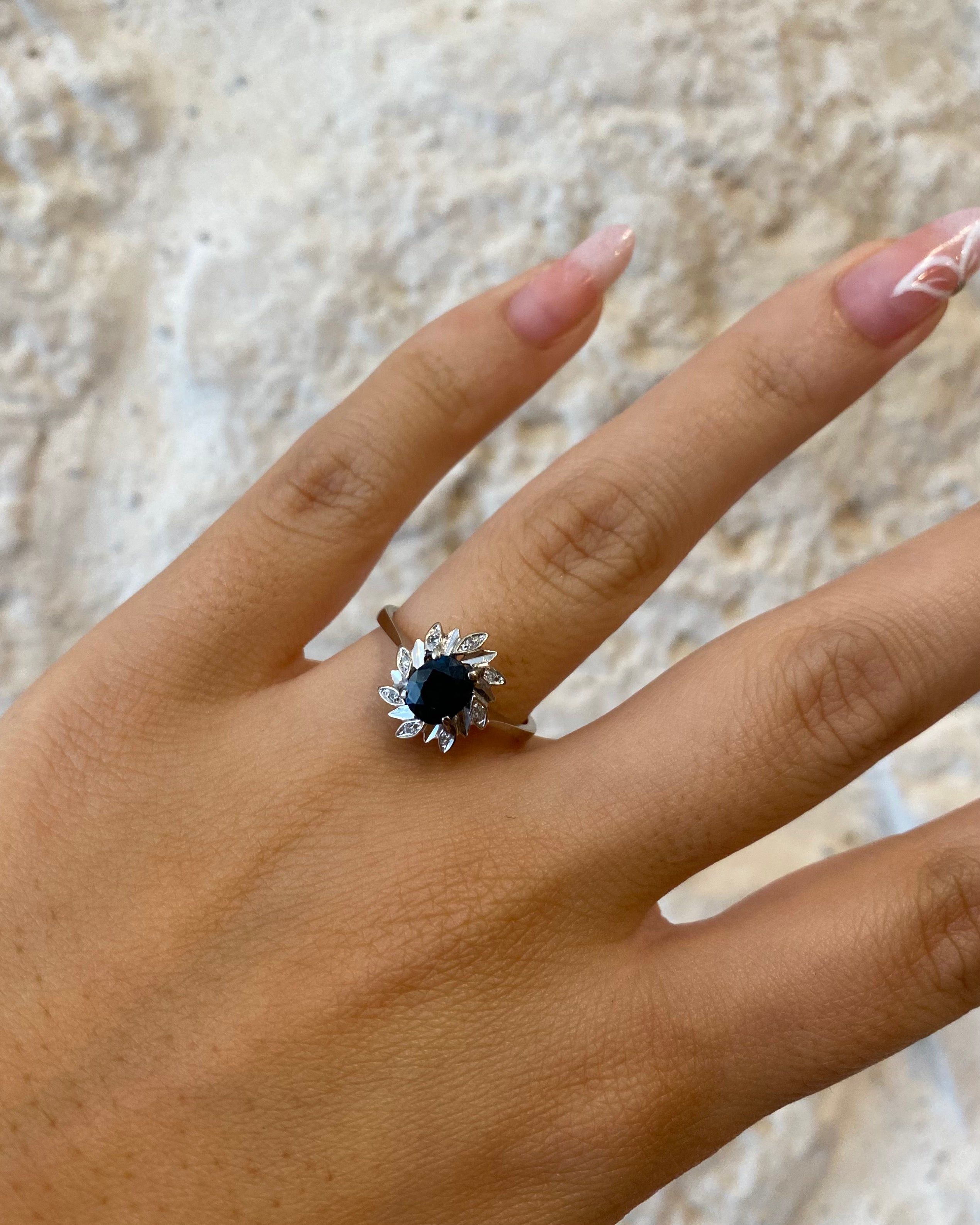 Bague Marguerite Saphir 0.75 carat & Diamants "Bella"