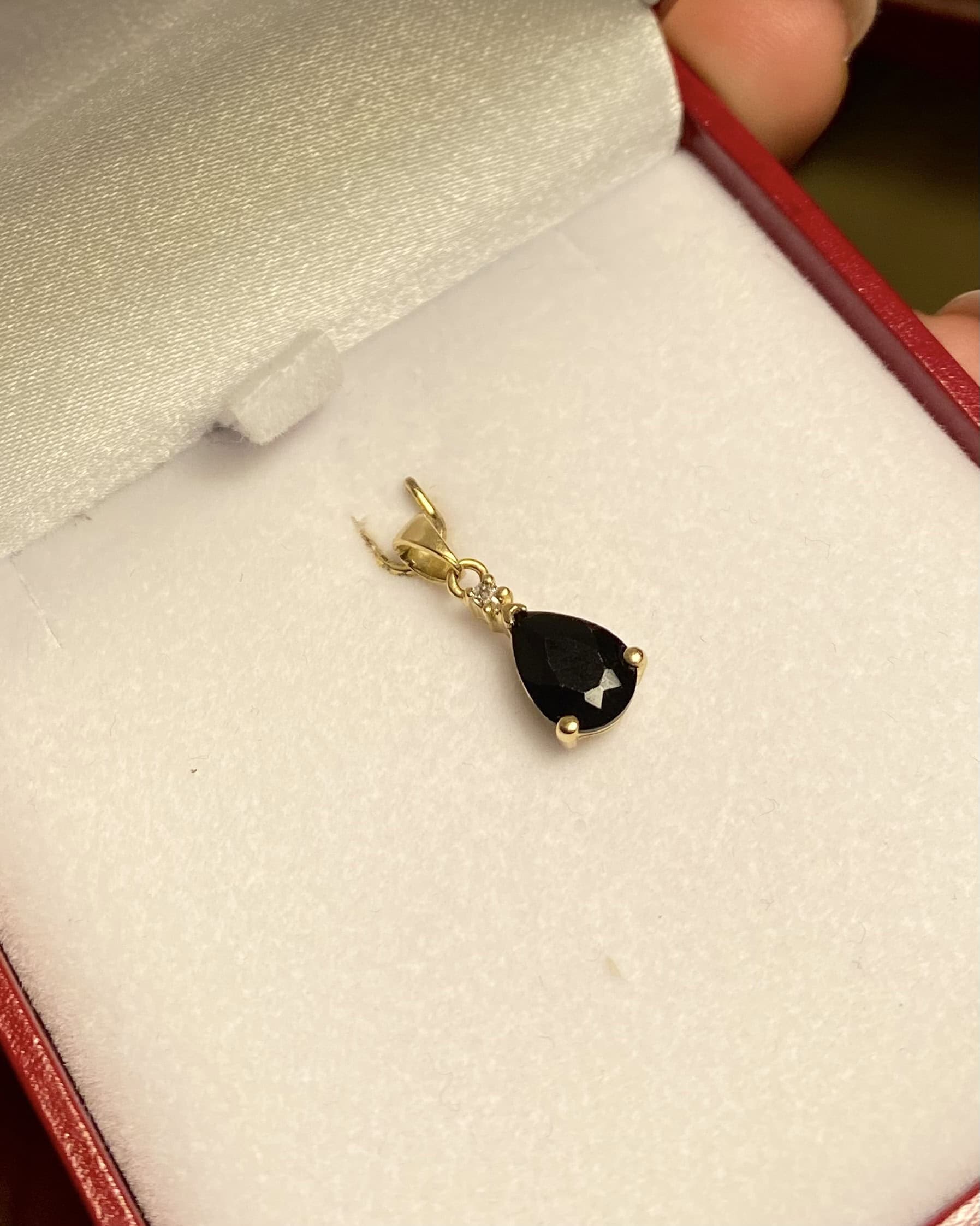 Pendentif Saphir 1.40 carat & Diamant "Clarisse" - Elliade Paris