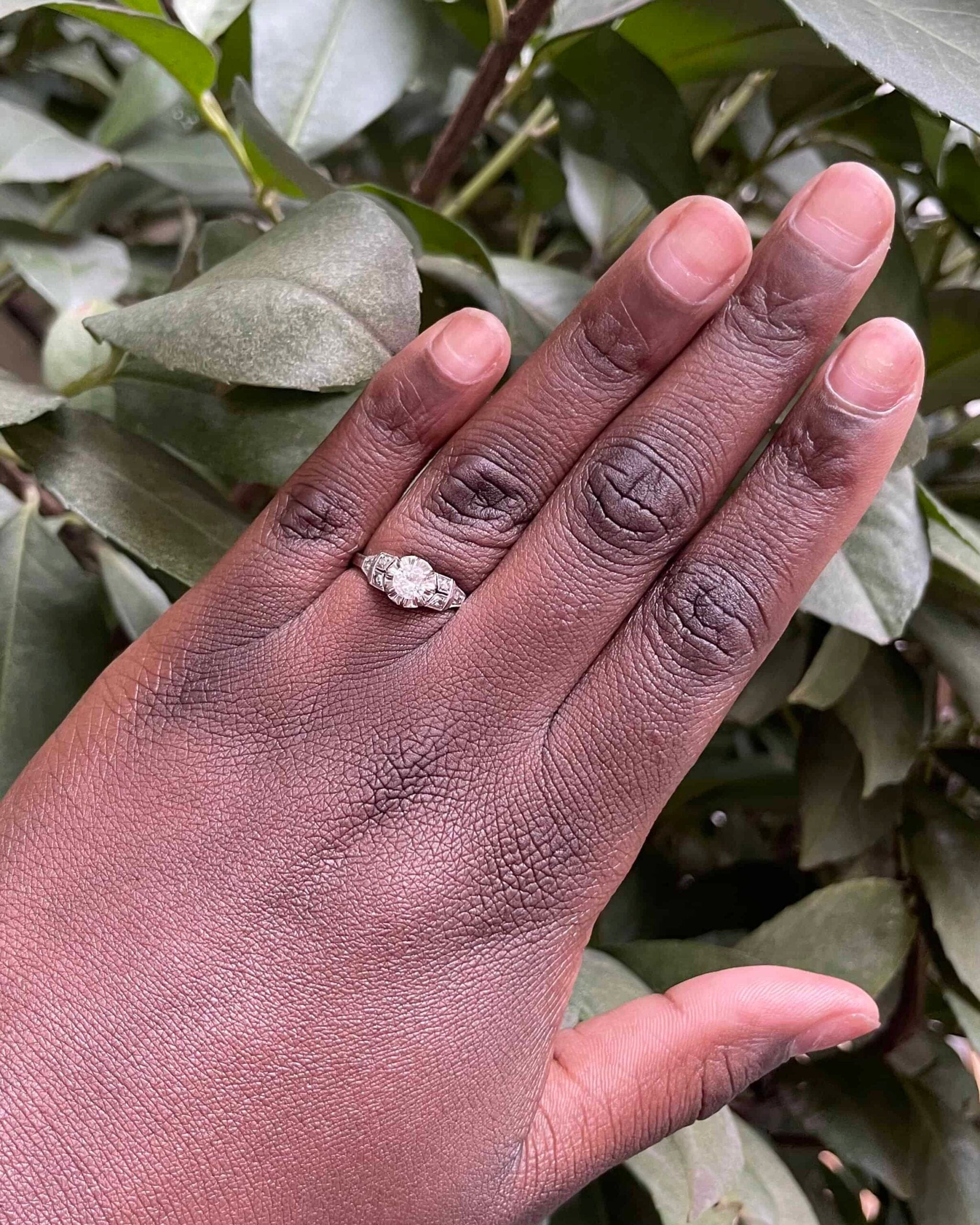 Bague Solitaire Art-Deco Diamant central 0.35 carat & Diamants "Malia" - Elliade Paris