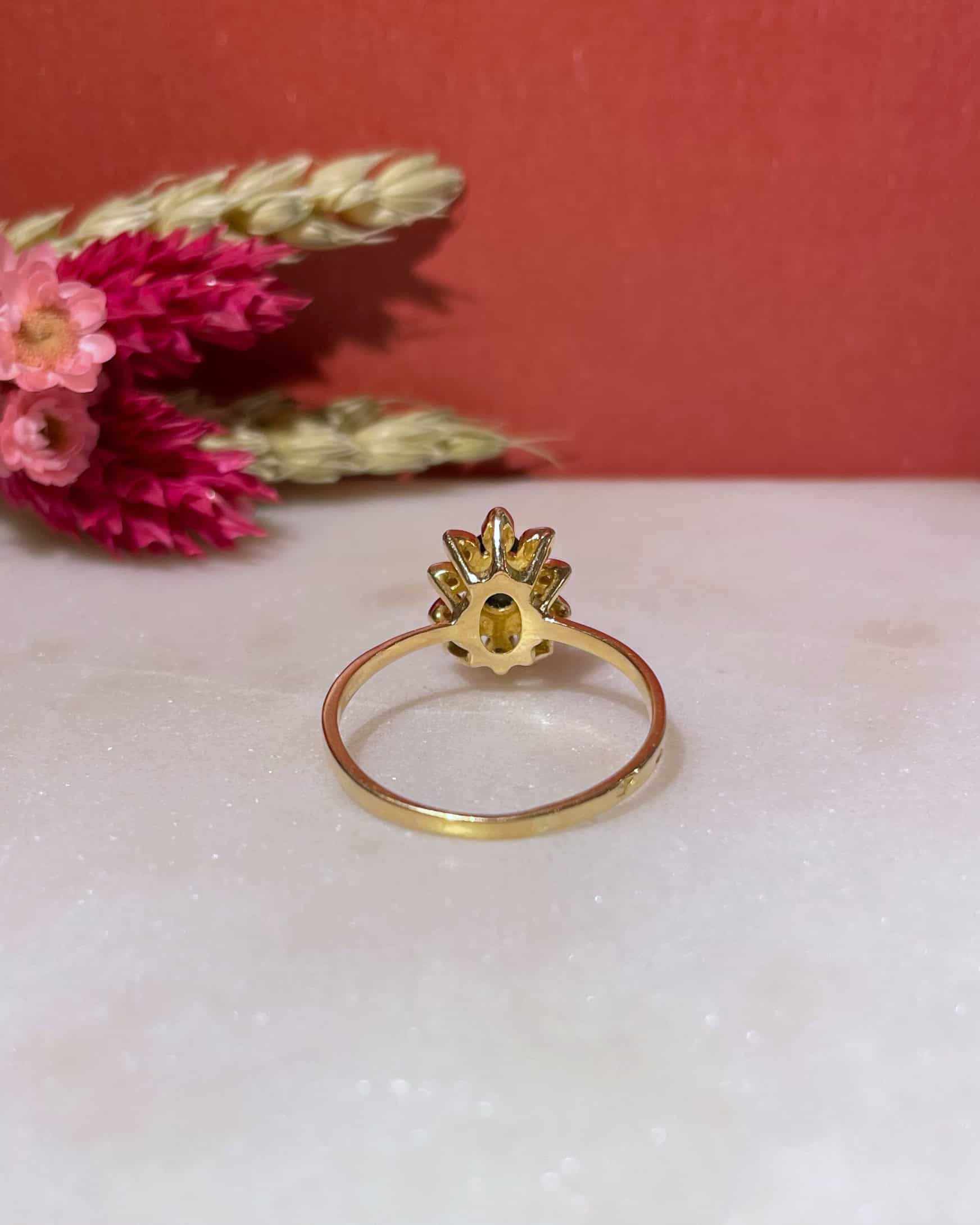 Bague Marguerite Saphir 0.85 carat & 10 Diamants "Anaé"