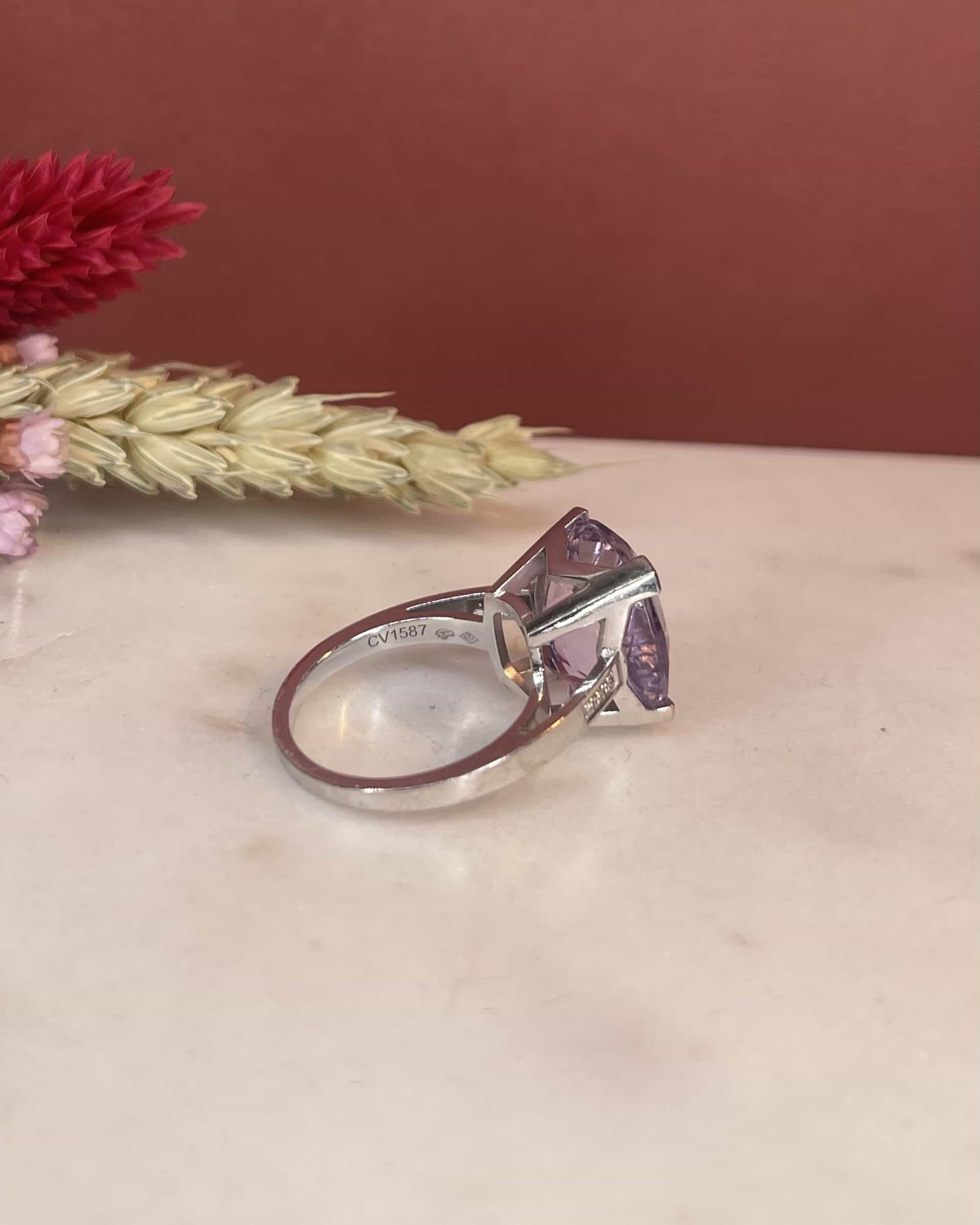Bague Mauboussin Améthyste 6.90 carats & Diamants - Elliade Paris
