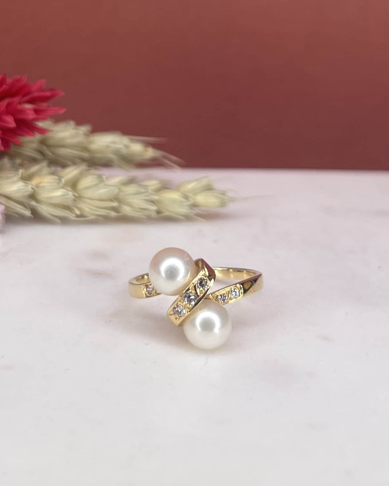 Anillo vintage "Dana" de perlas y diamantes You & Me