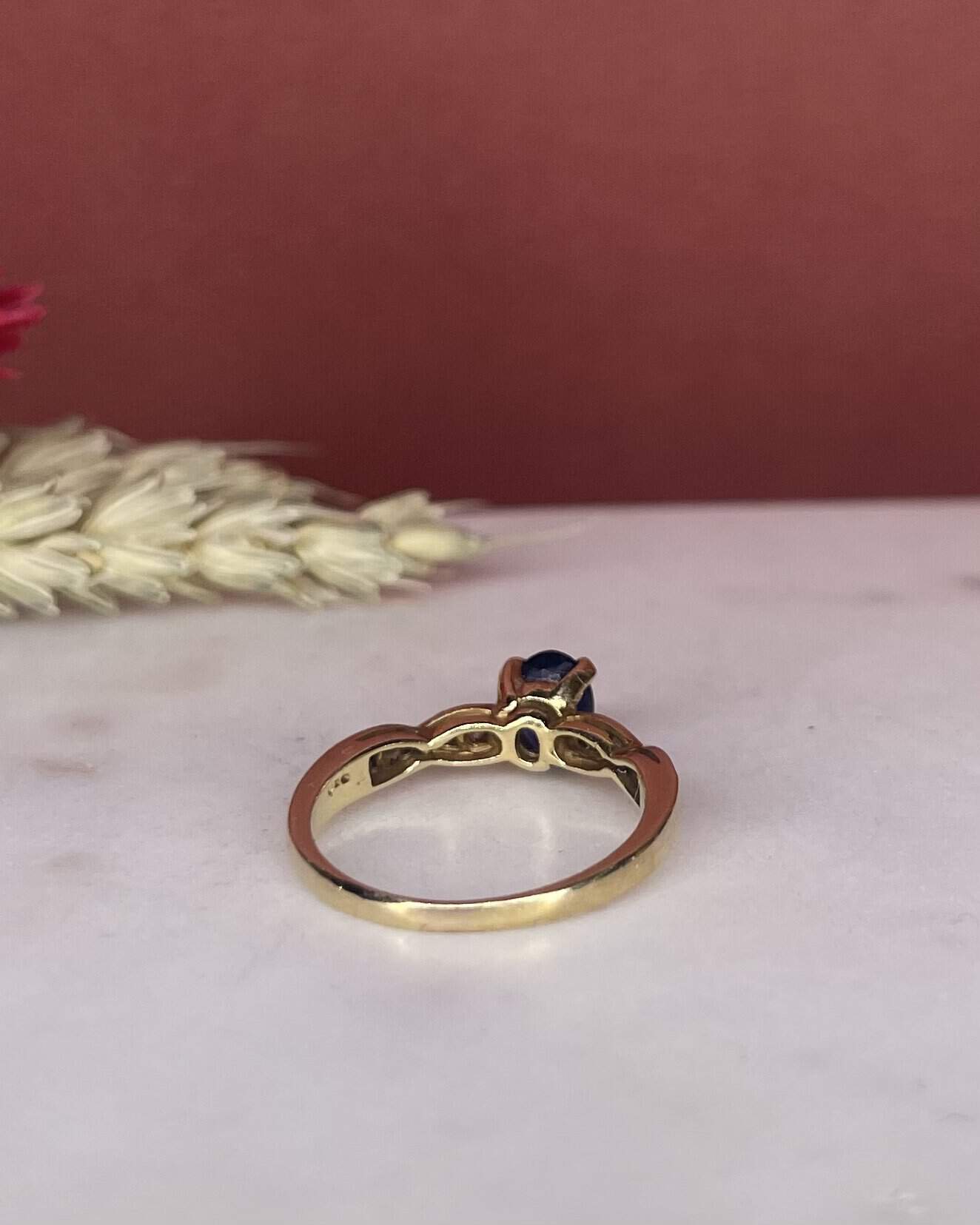 Bague Solitaire Saphir 1.10 carat & Diamants "Lorena"