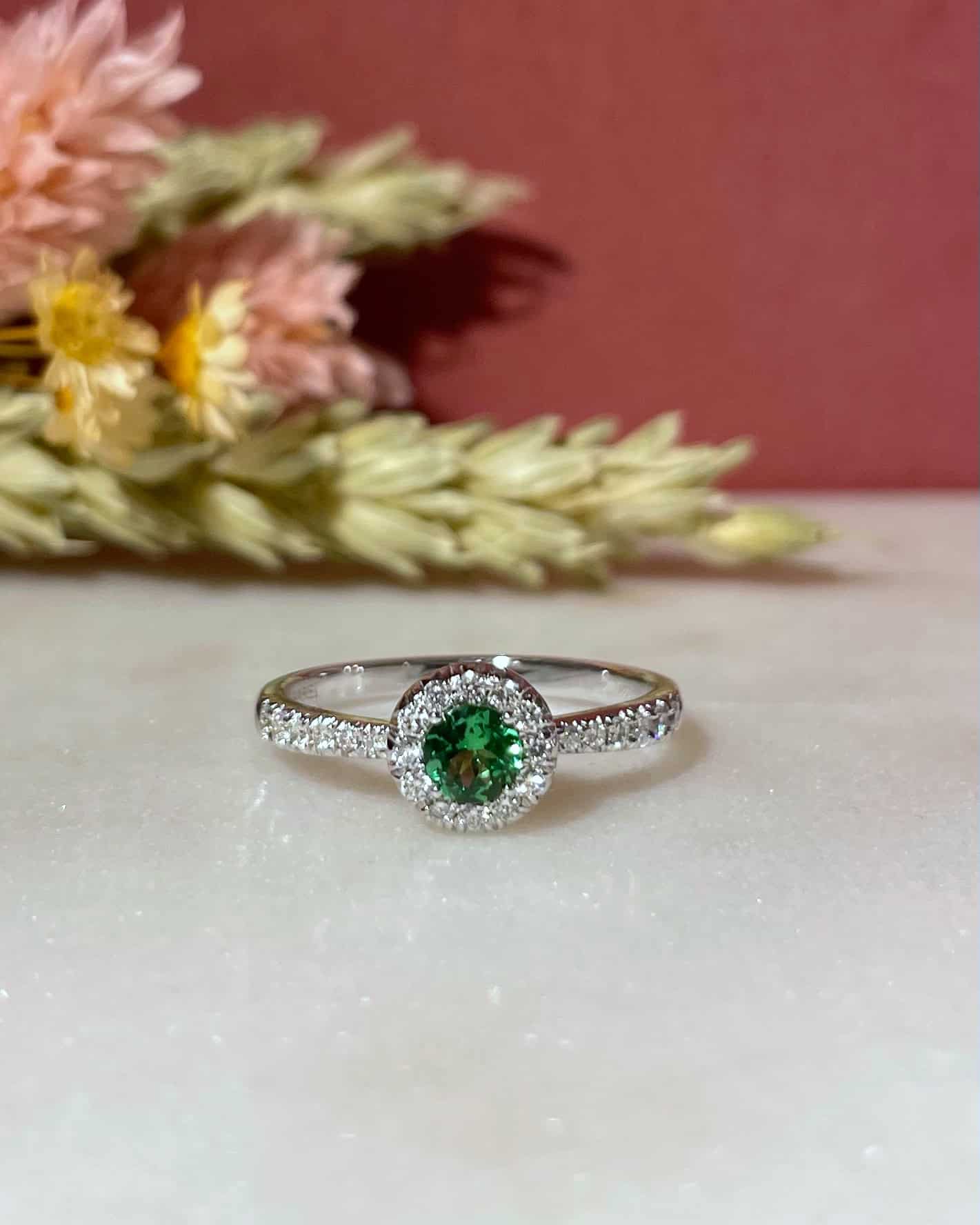 Bague Marguerite "Camille" Grenat Tsavorite & 26 Diamants